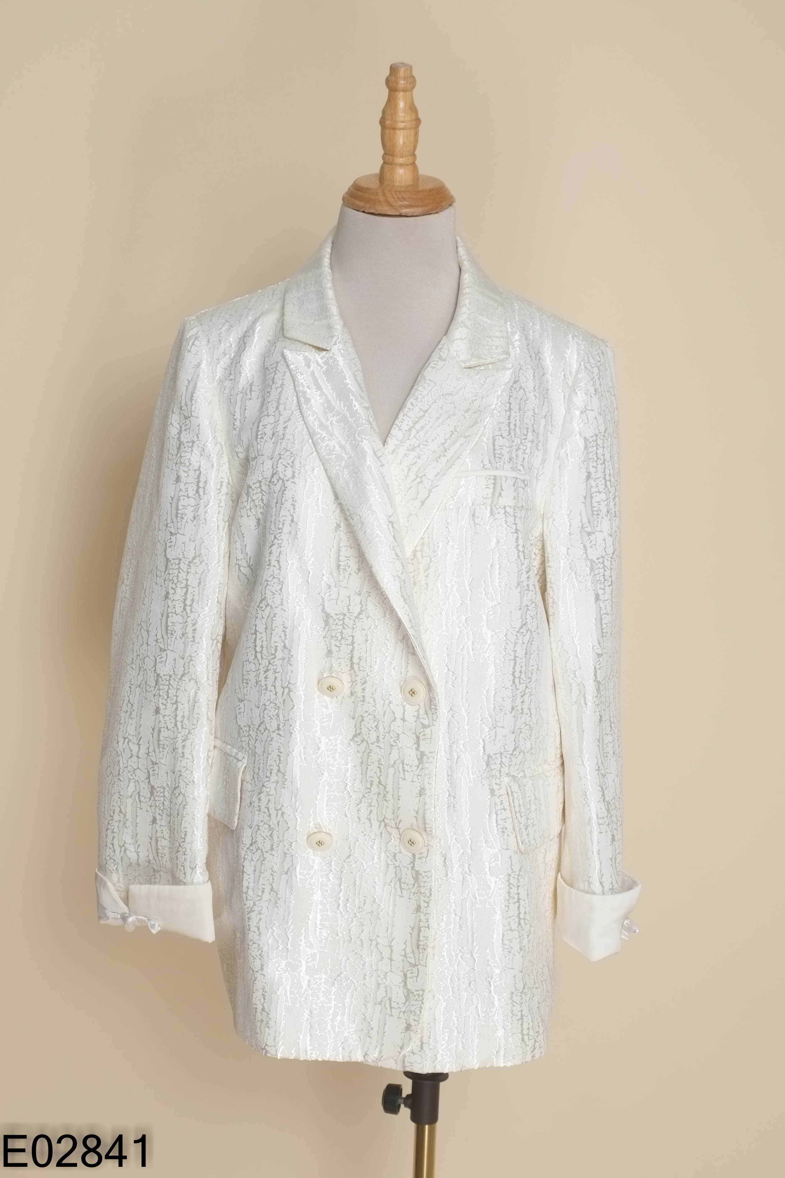 Áo blazers be họa tiết ánh