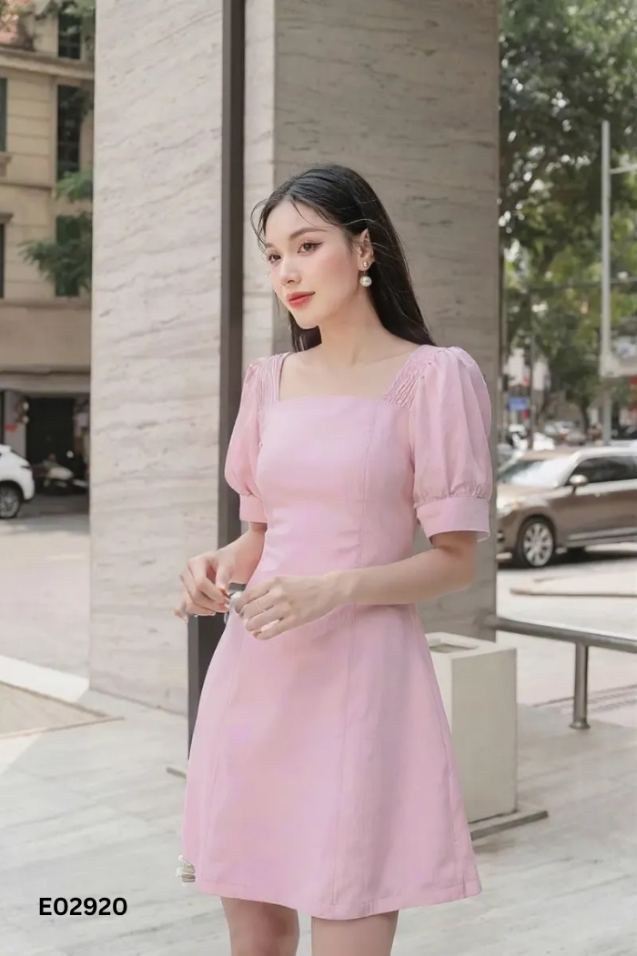 Váy JM DESIGN hồng cổ vuông