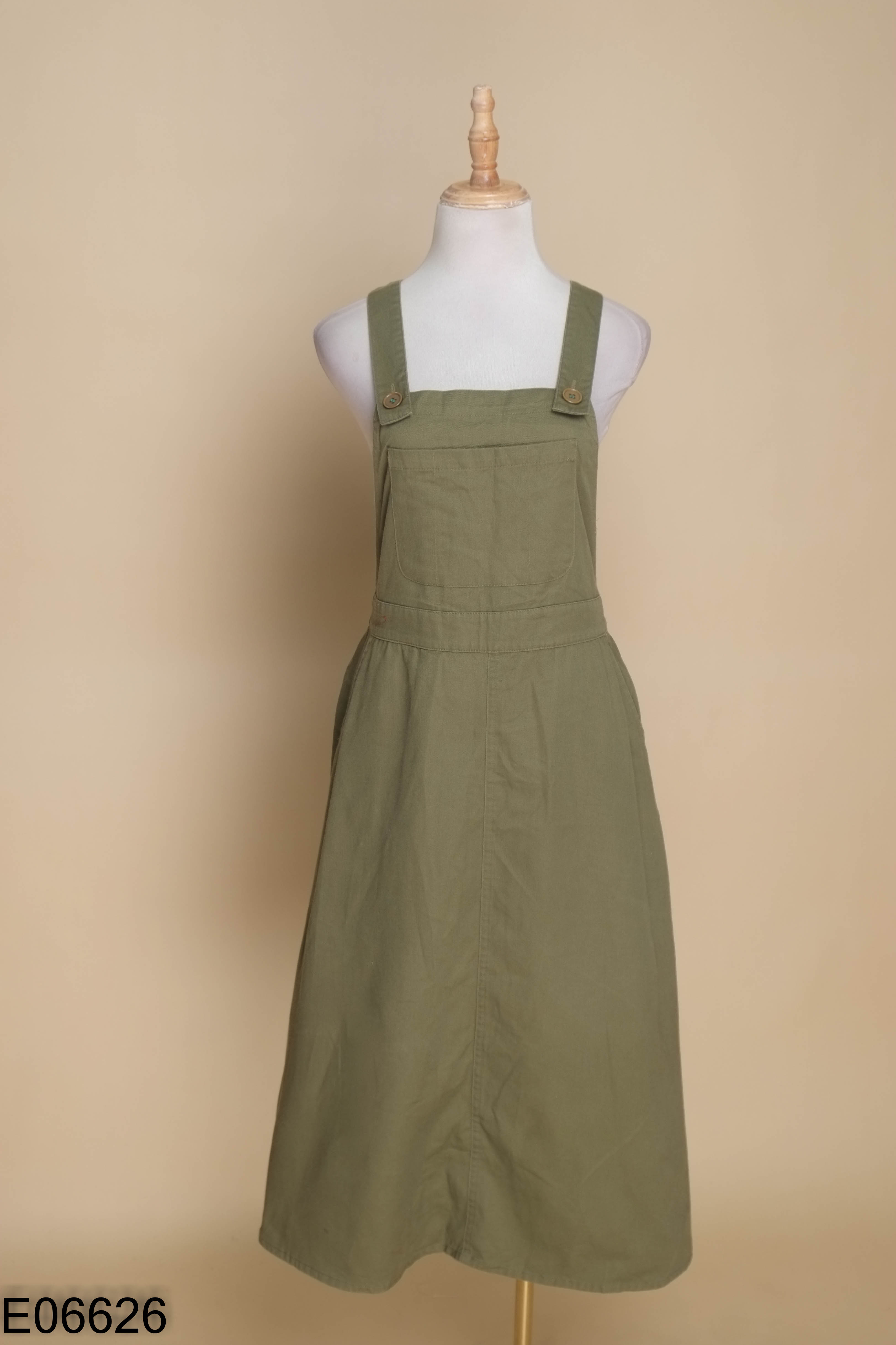Yếm váy kaki xanh rêu