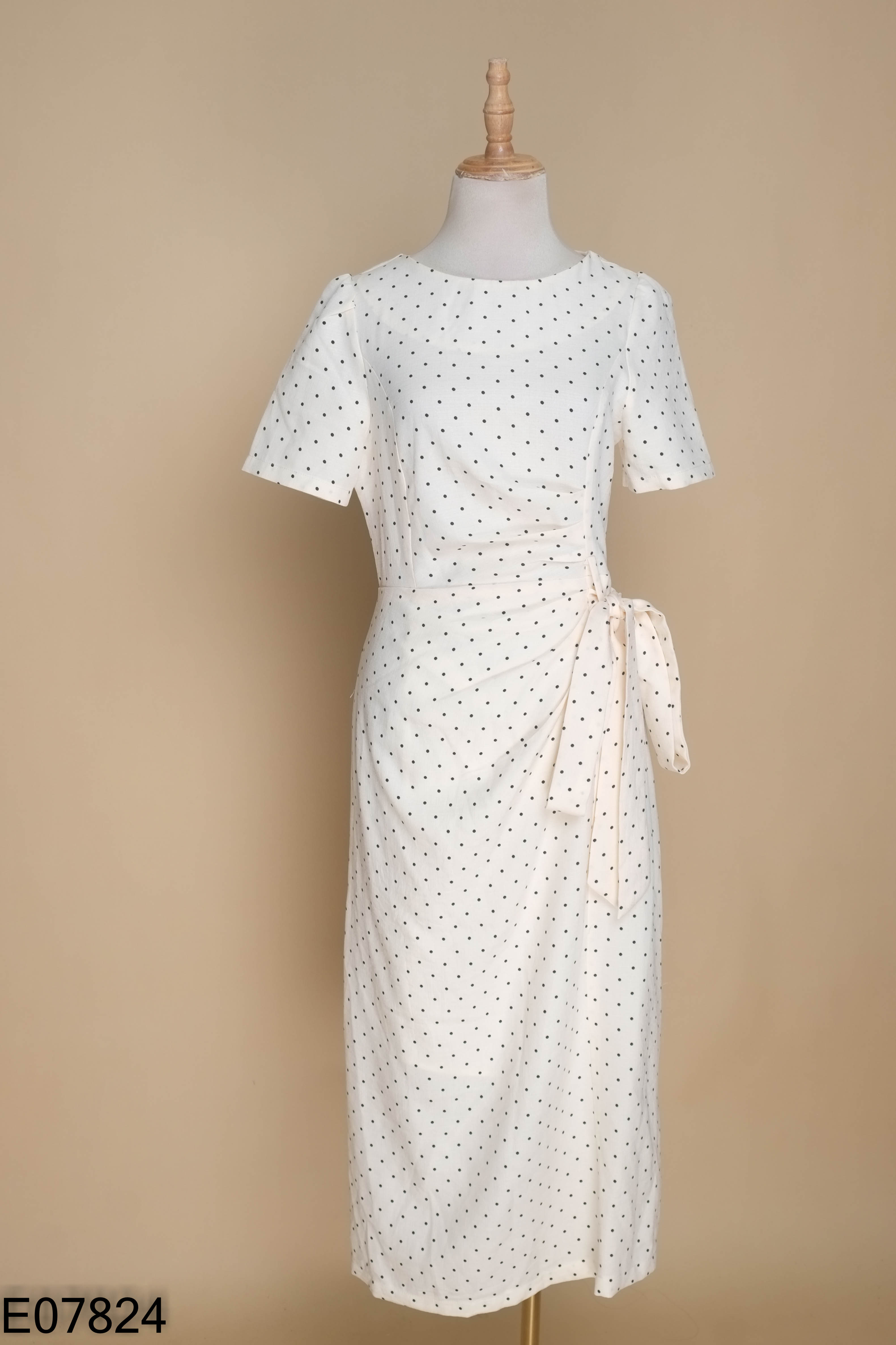 NEWTAG Váy be ANIIN CLOTHING chấm bi kèm đai