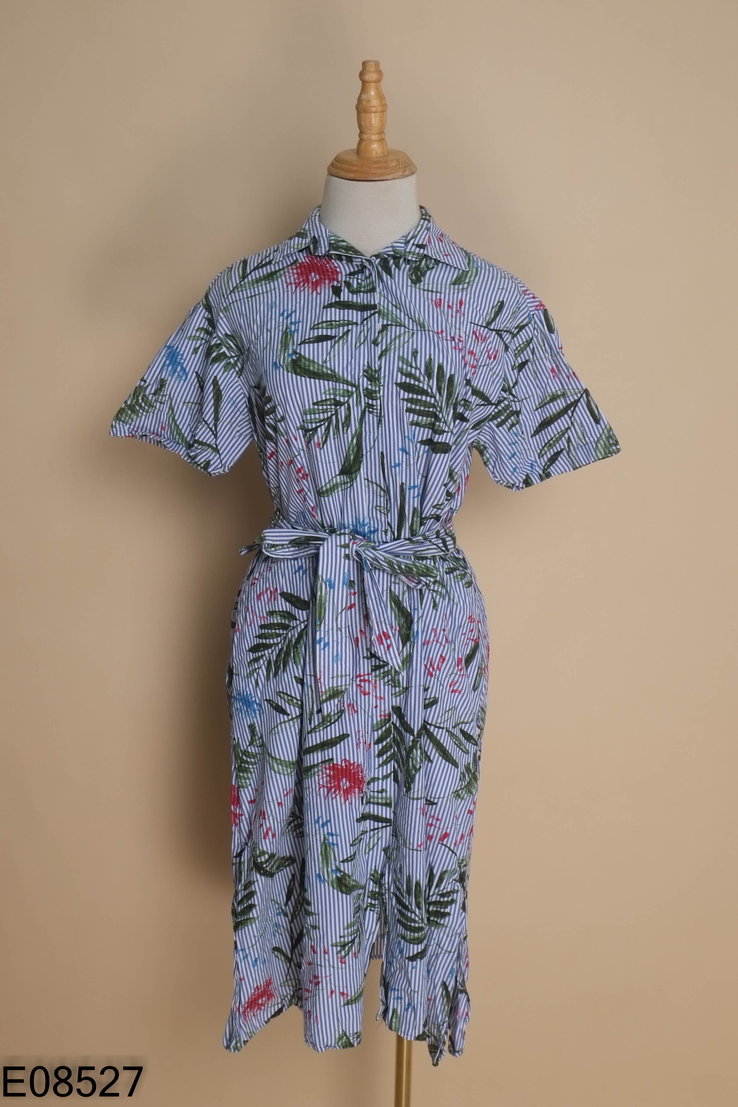 Váy ZARA xanh sọc họa tiết