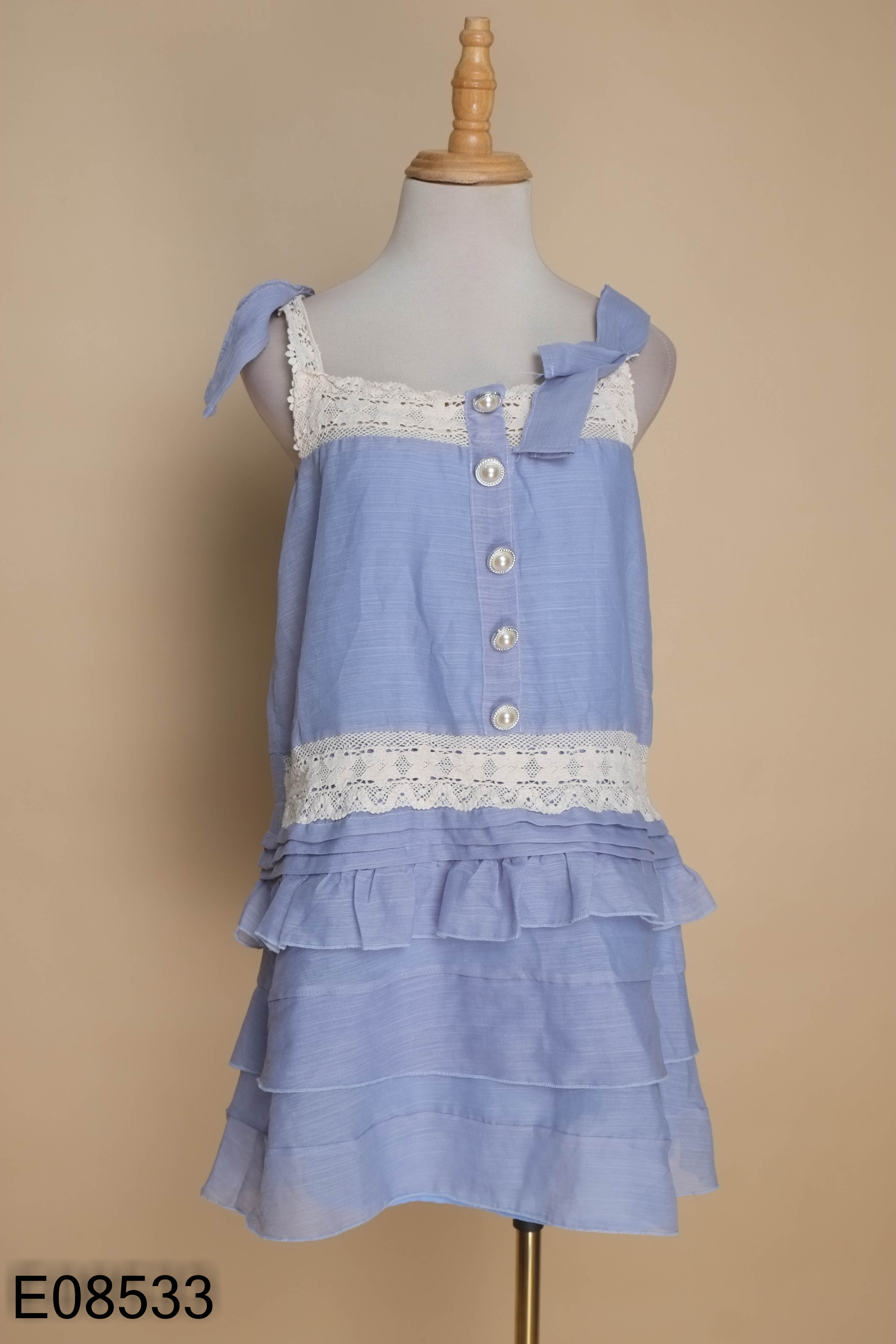 Váy xanh MISS DOUSEN phối ren
