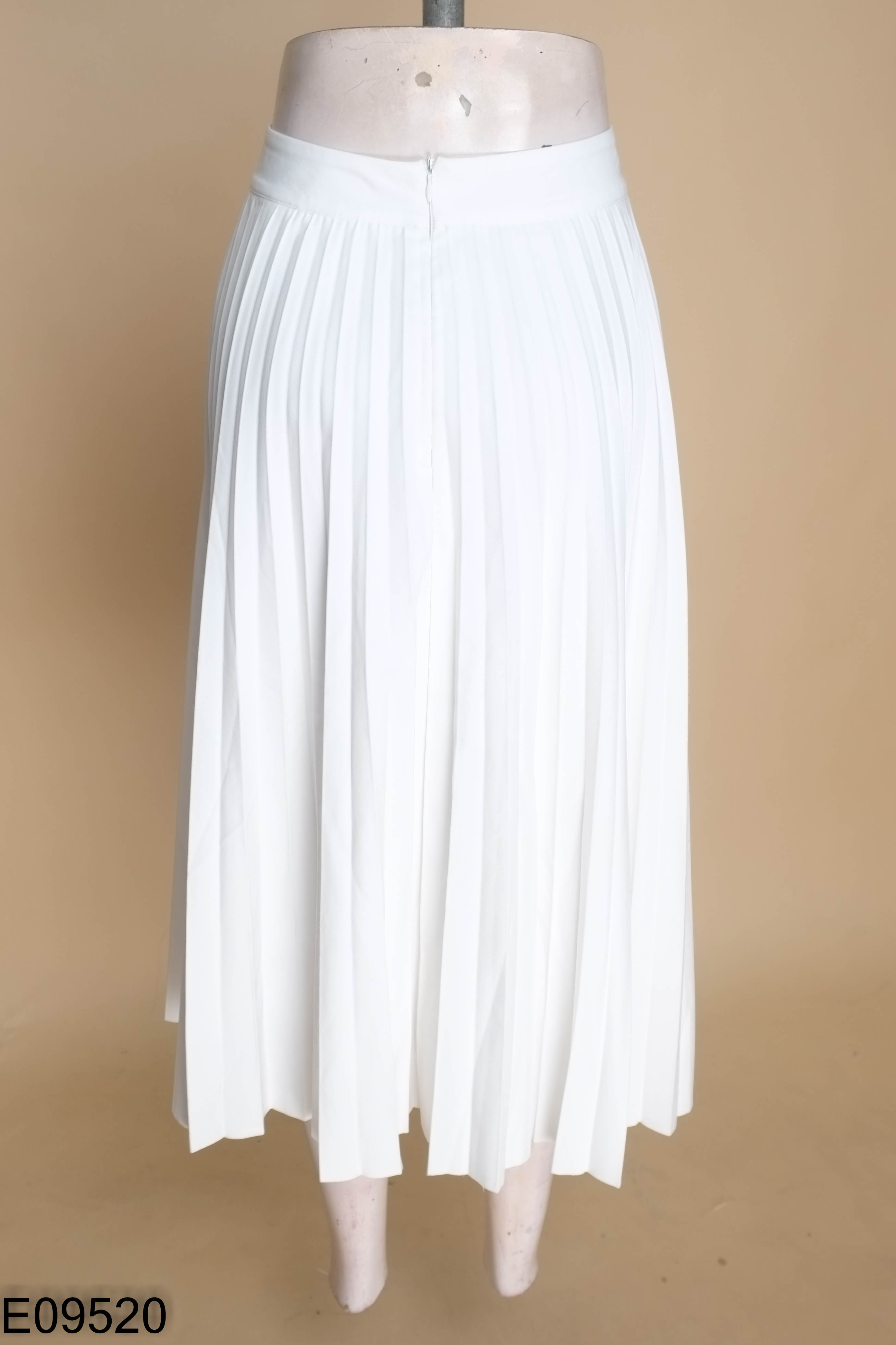 Chân váy SUN FASHION trắng xép li