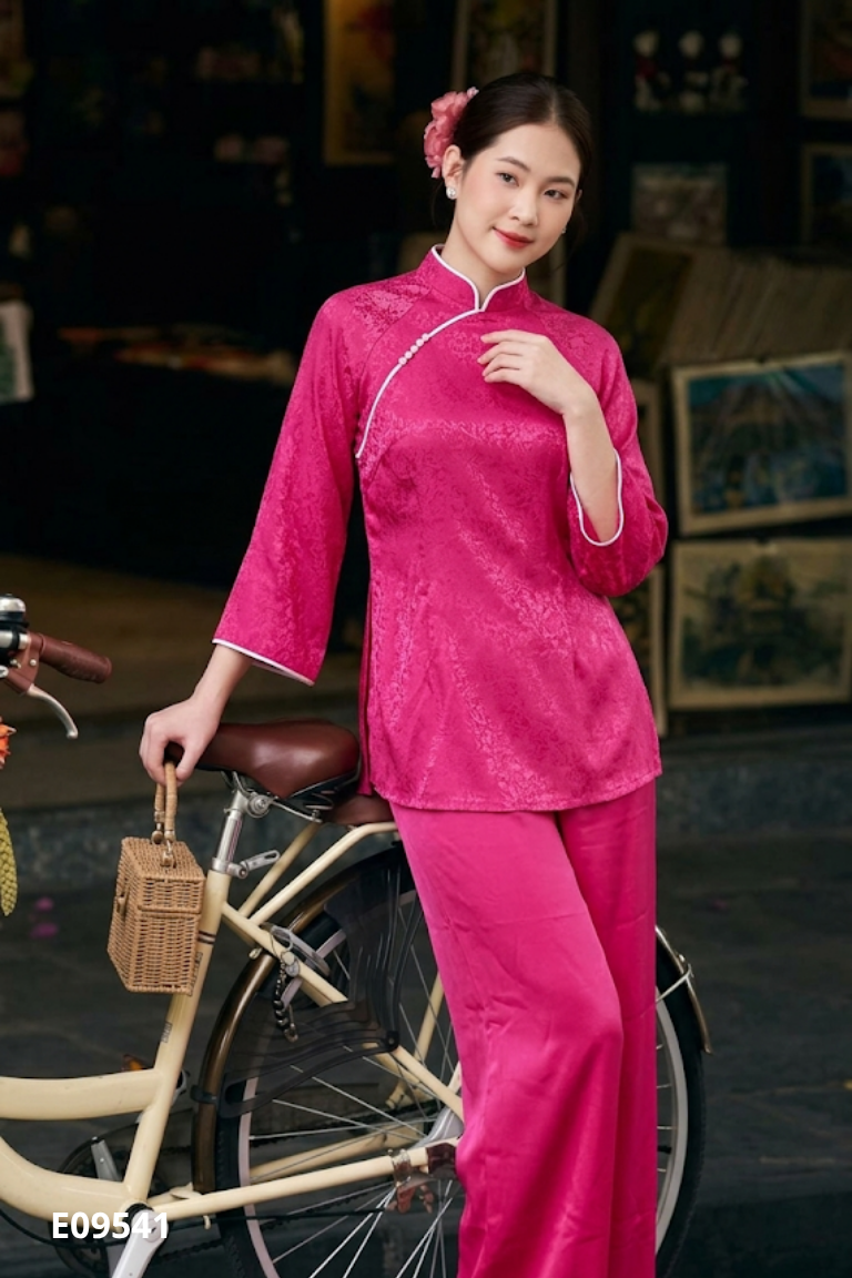 Set Áo lam hồng đậm viền trắng + Quần