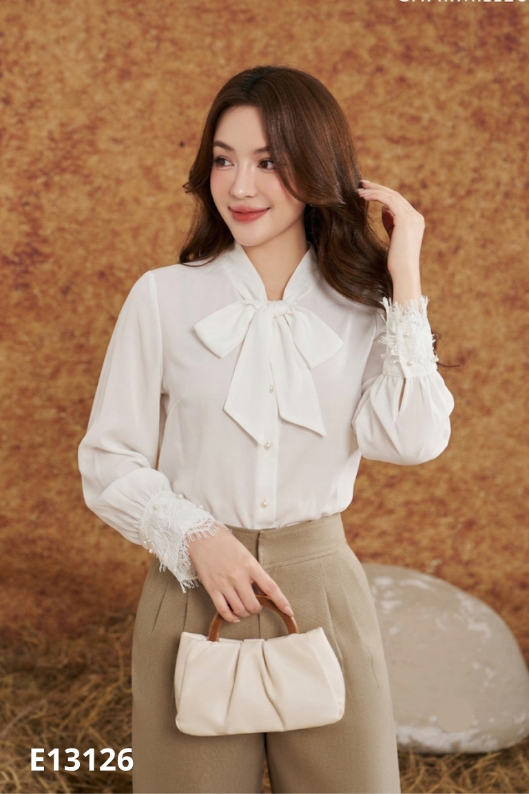 Áo sơ mi voan trắng phối ren tay