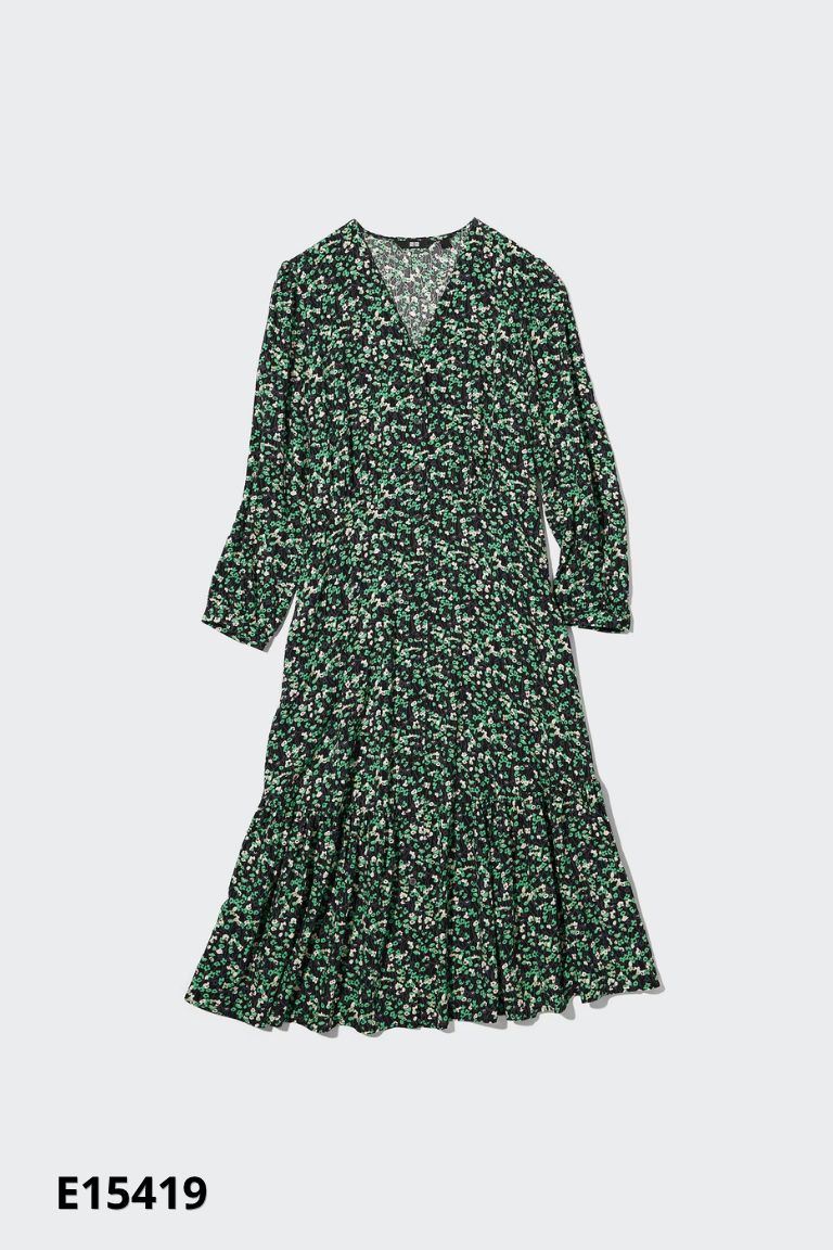 Váy UNIQLO đen phối xanh