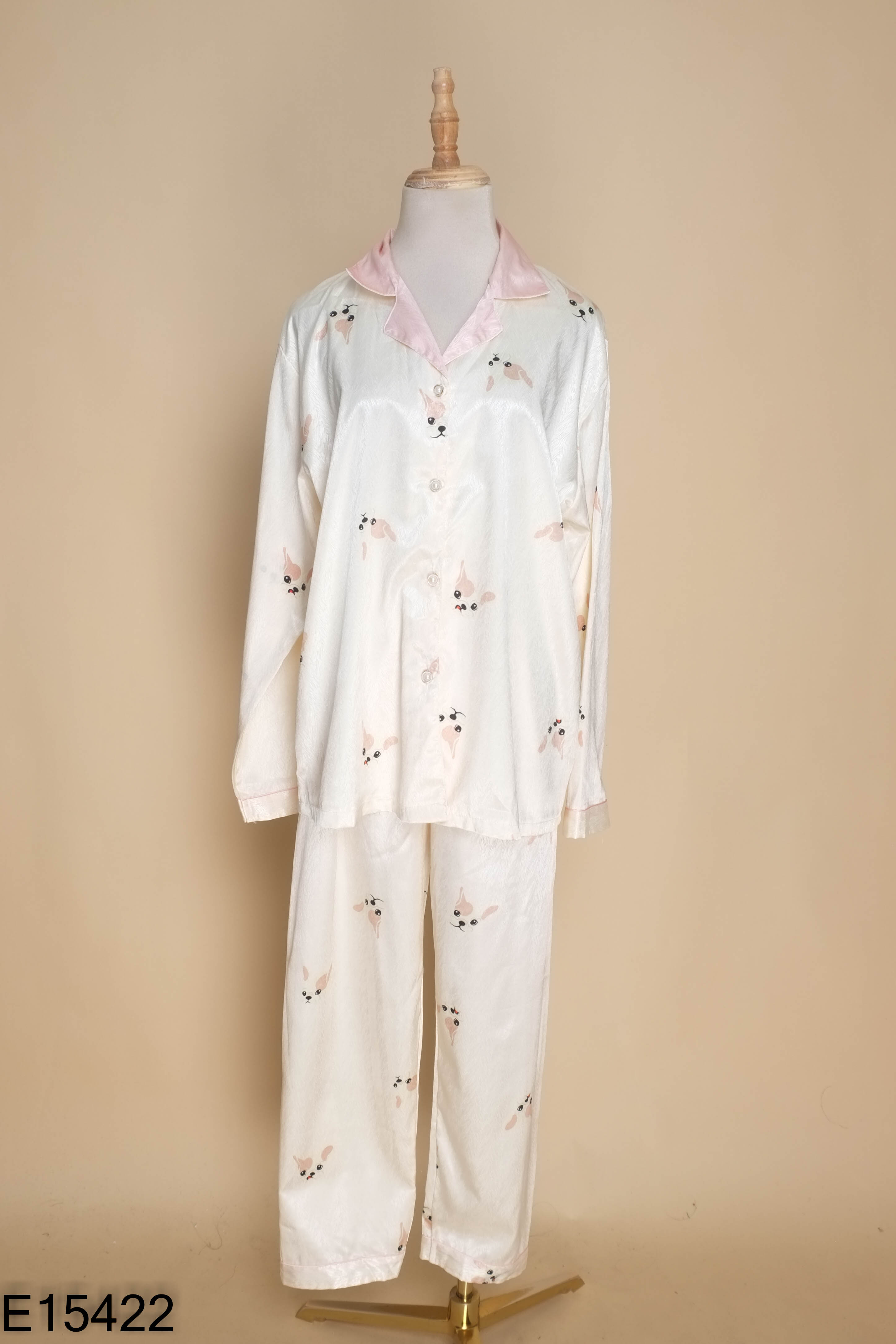 Set bộ ngủ lụa be họa tiết