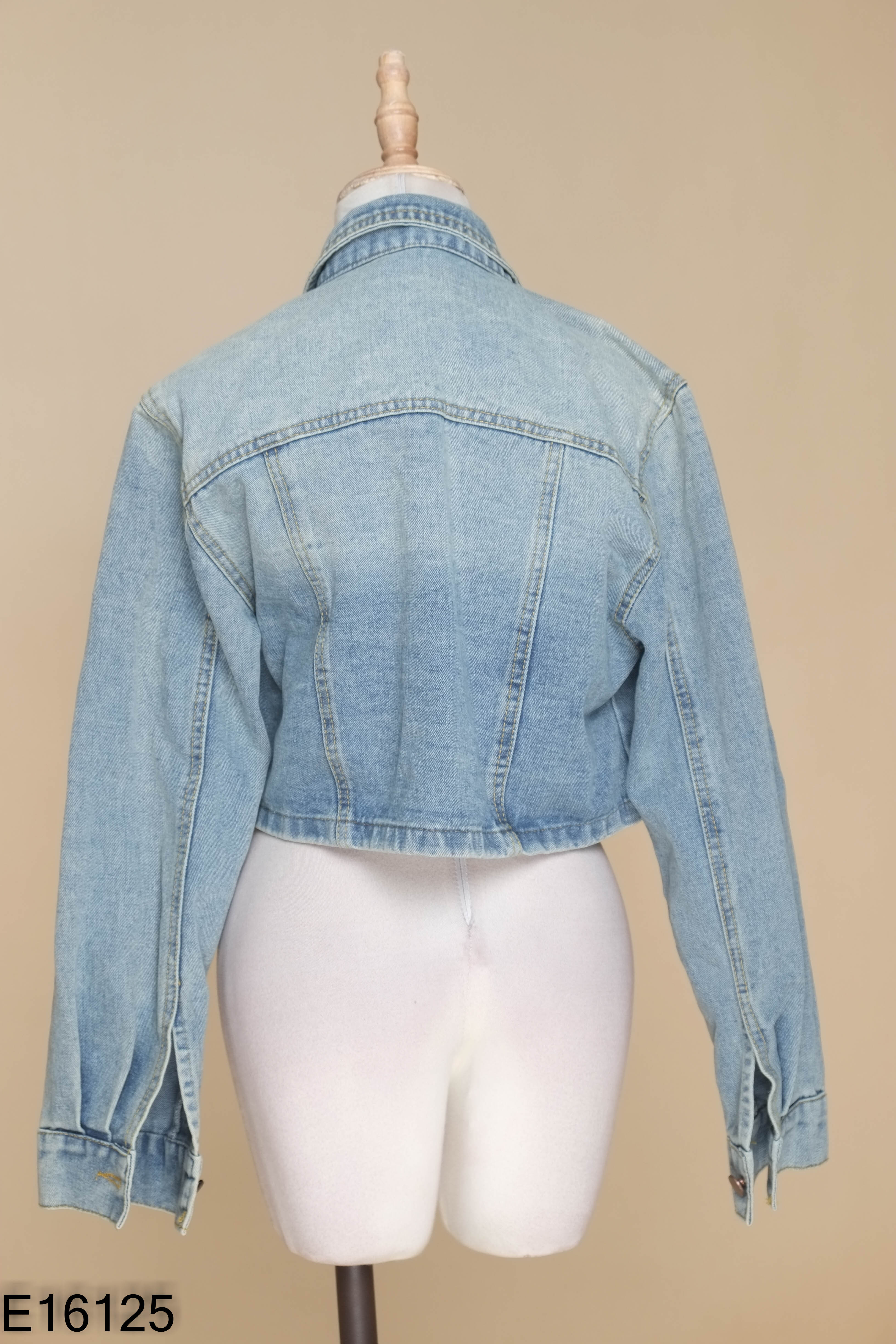 Áo khoác jeans xanh dáng ngắn