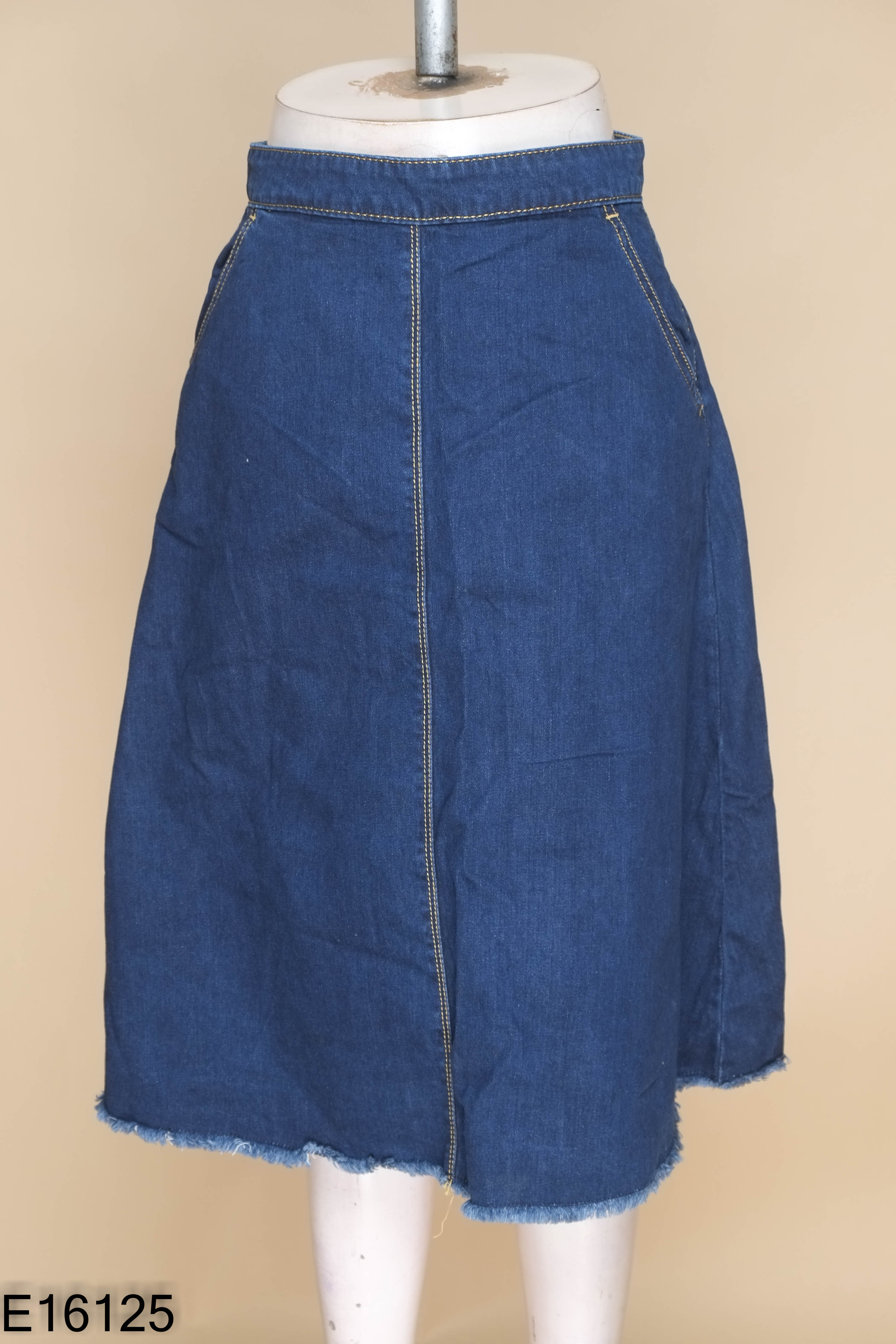 Chân váy jeans IVY MODA xanh