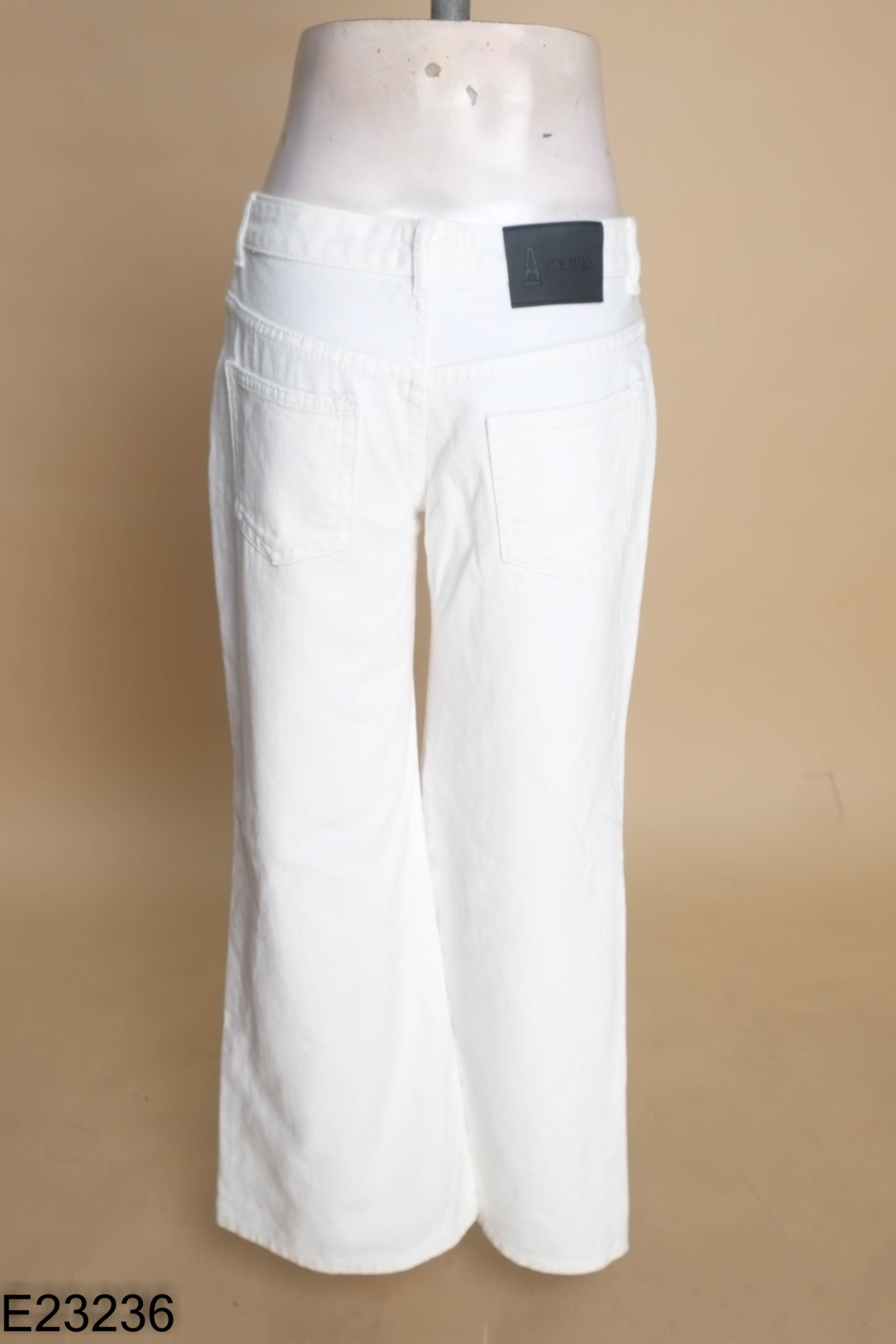Quần jeans THE QUAO trắng trơn