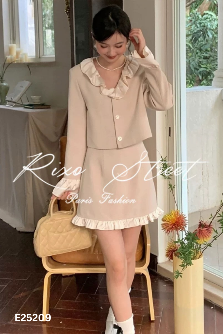 Set Áo dạ tweed be phối kem ngắn + chân váy