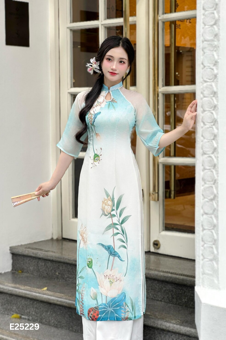 Áo dài xanh họa tiết