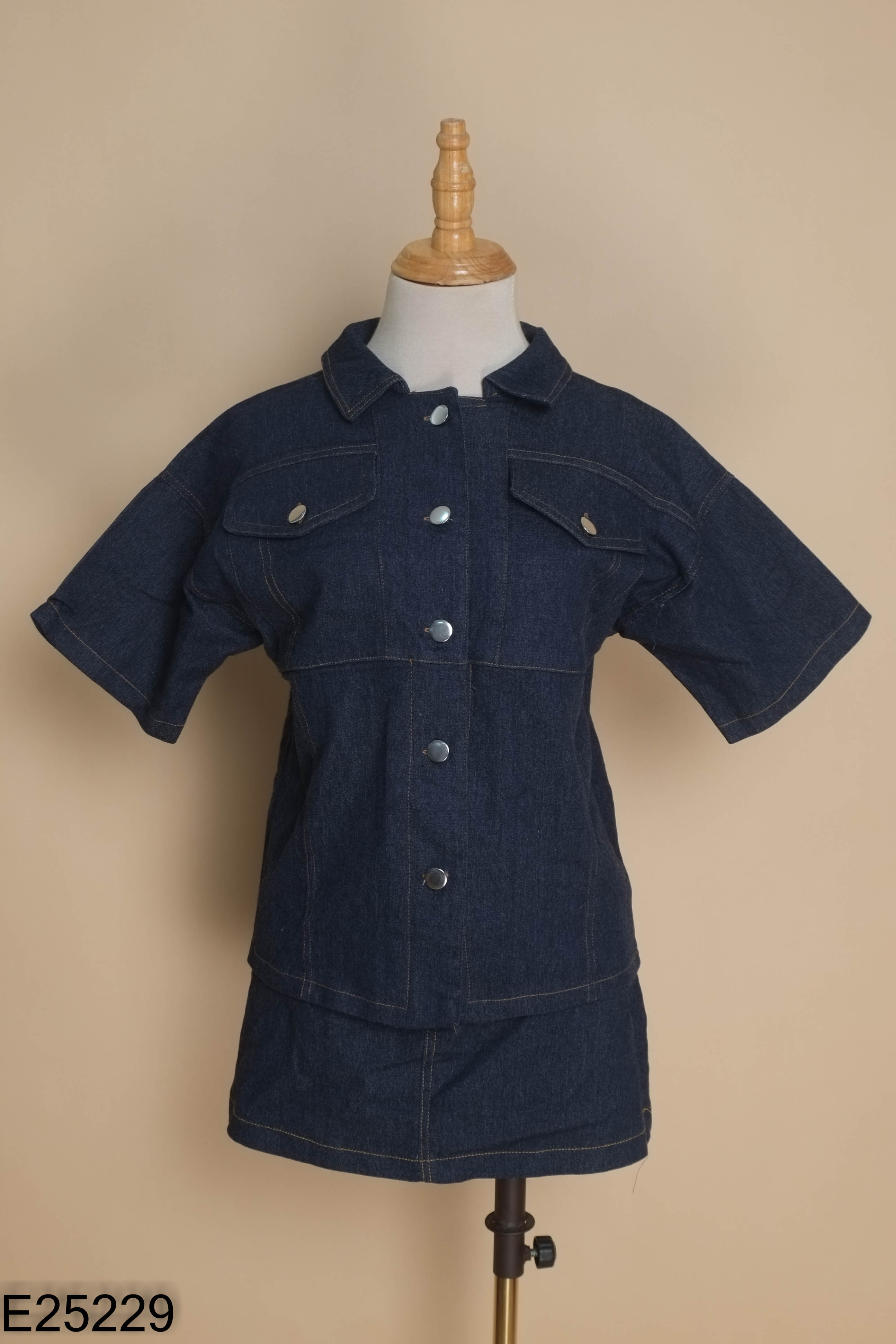 Set jeans xanh áo + chân váy