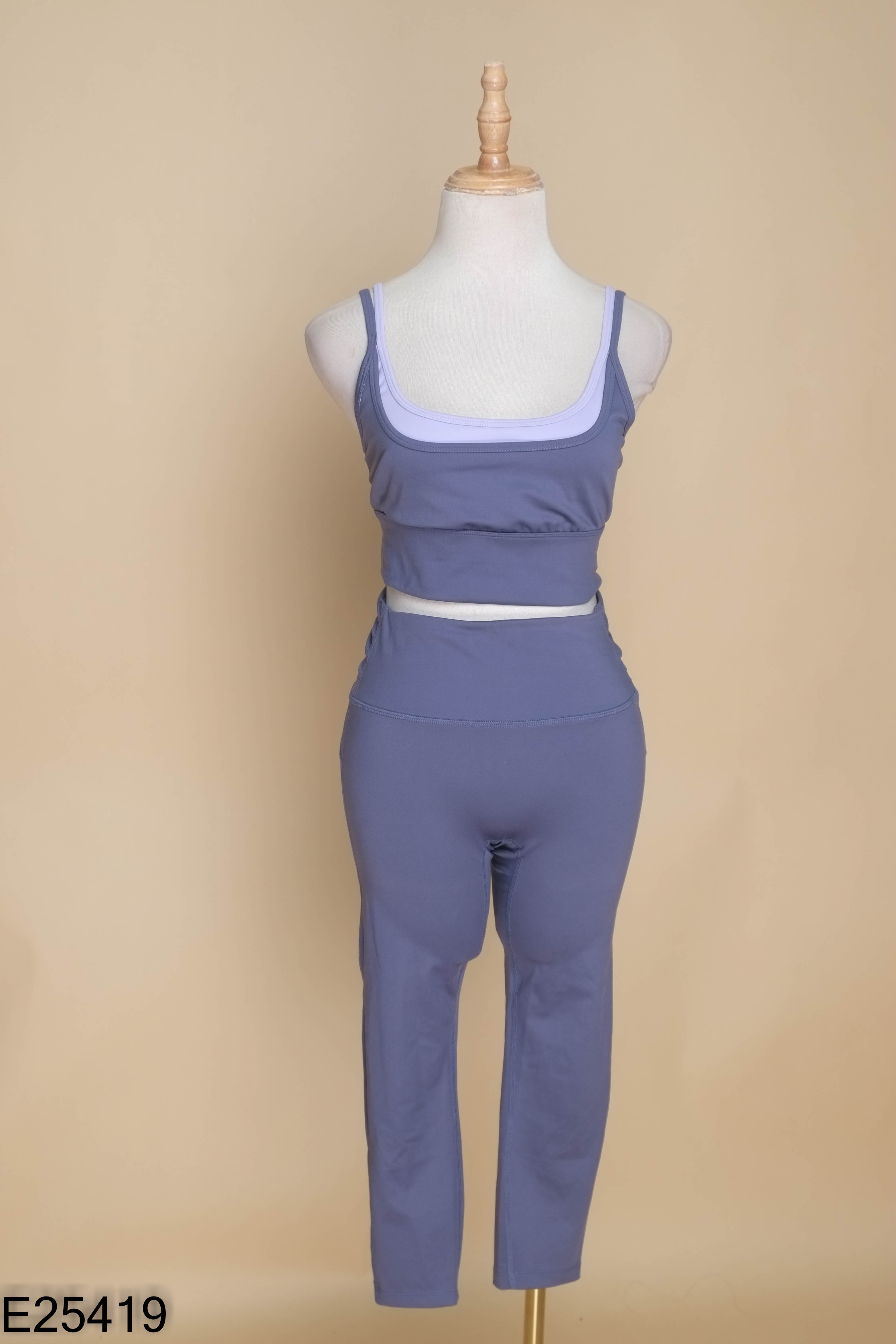 Set VIC SIXTEEN áo ngực + quần leggings xanh tím