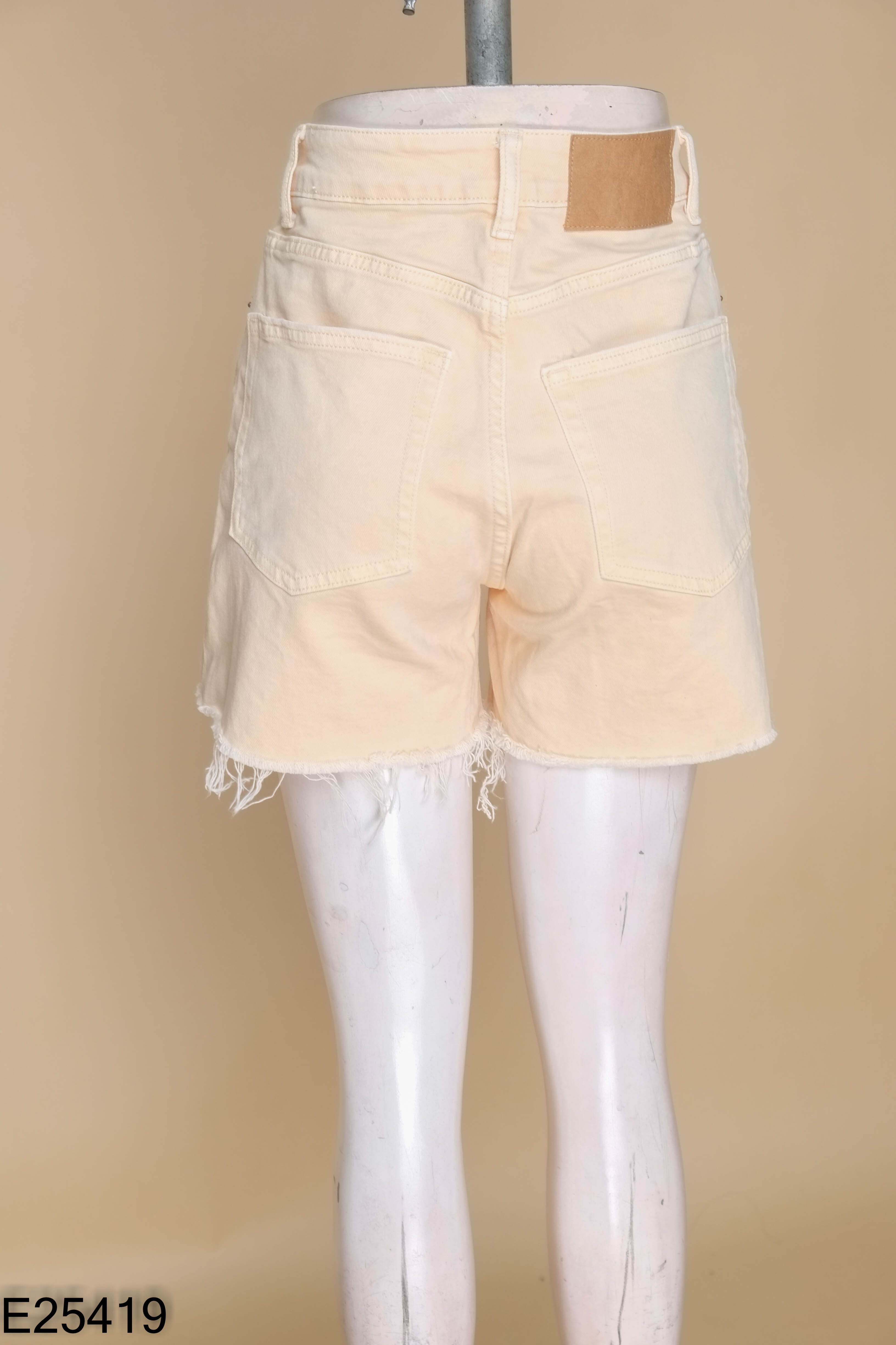 Quần short jean HM cam