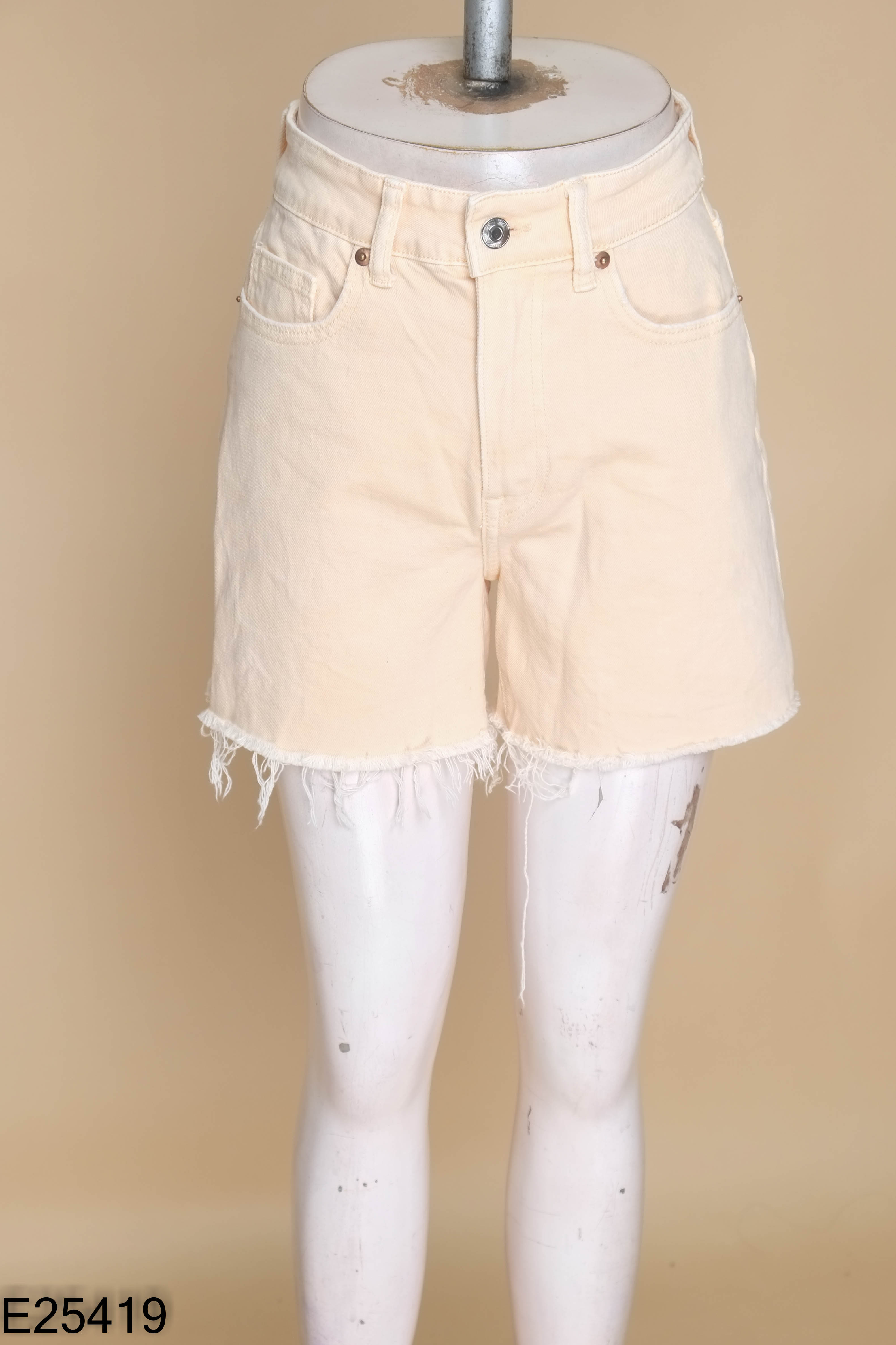 Quần short jean HM cam