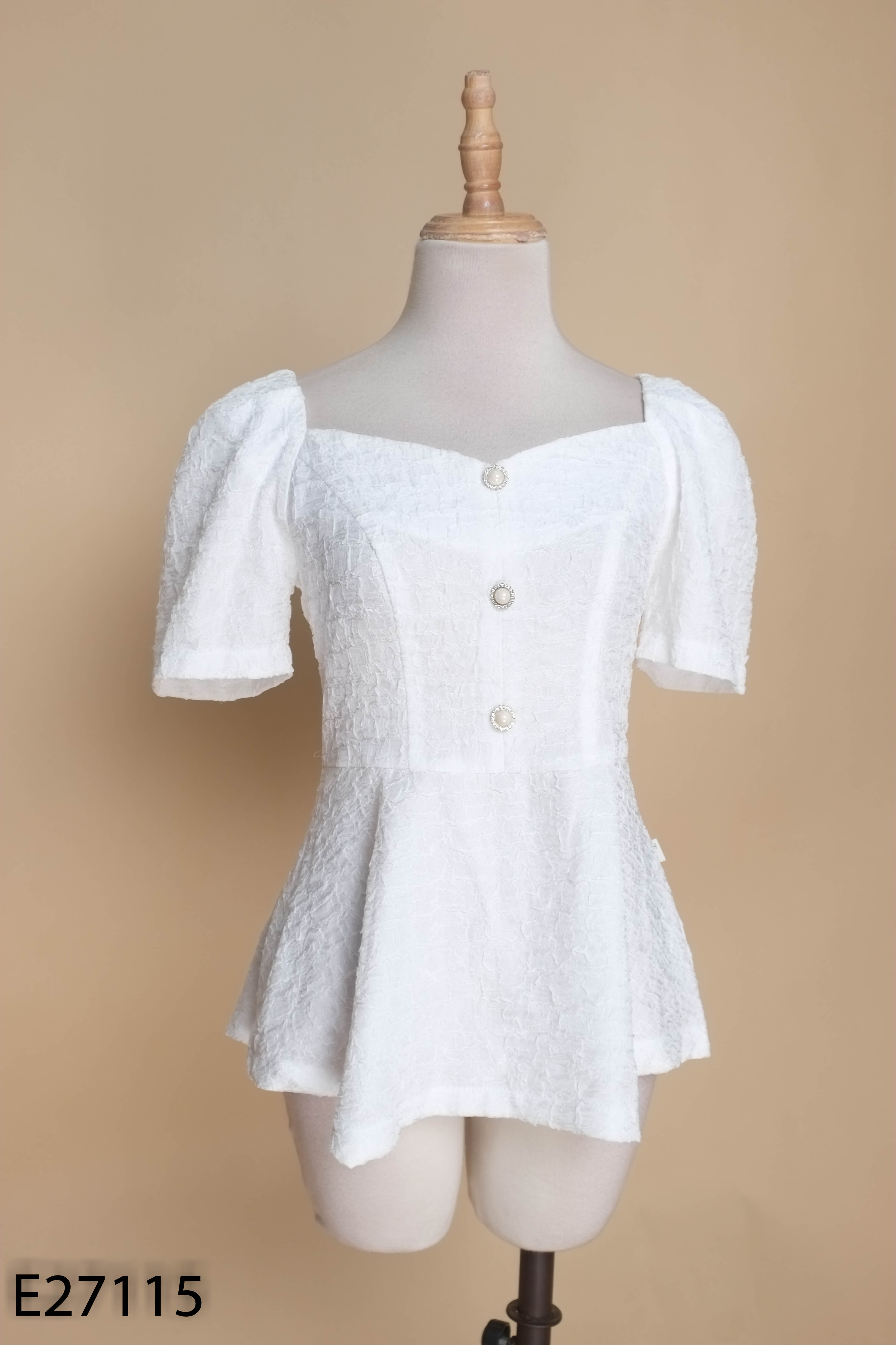 NEWTAG Áo trắng TIIN cổ vuông vai peplum