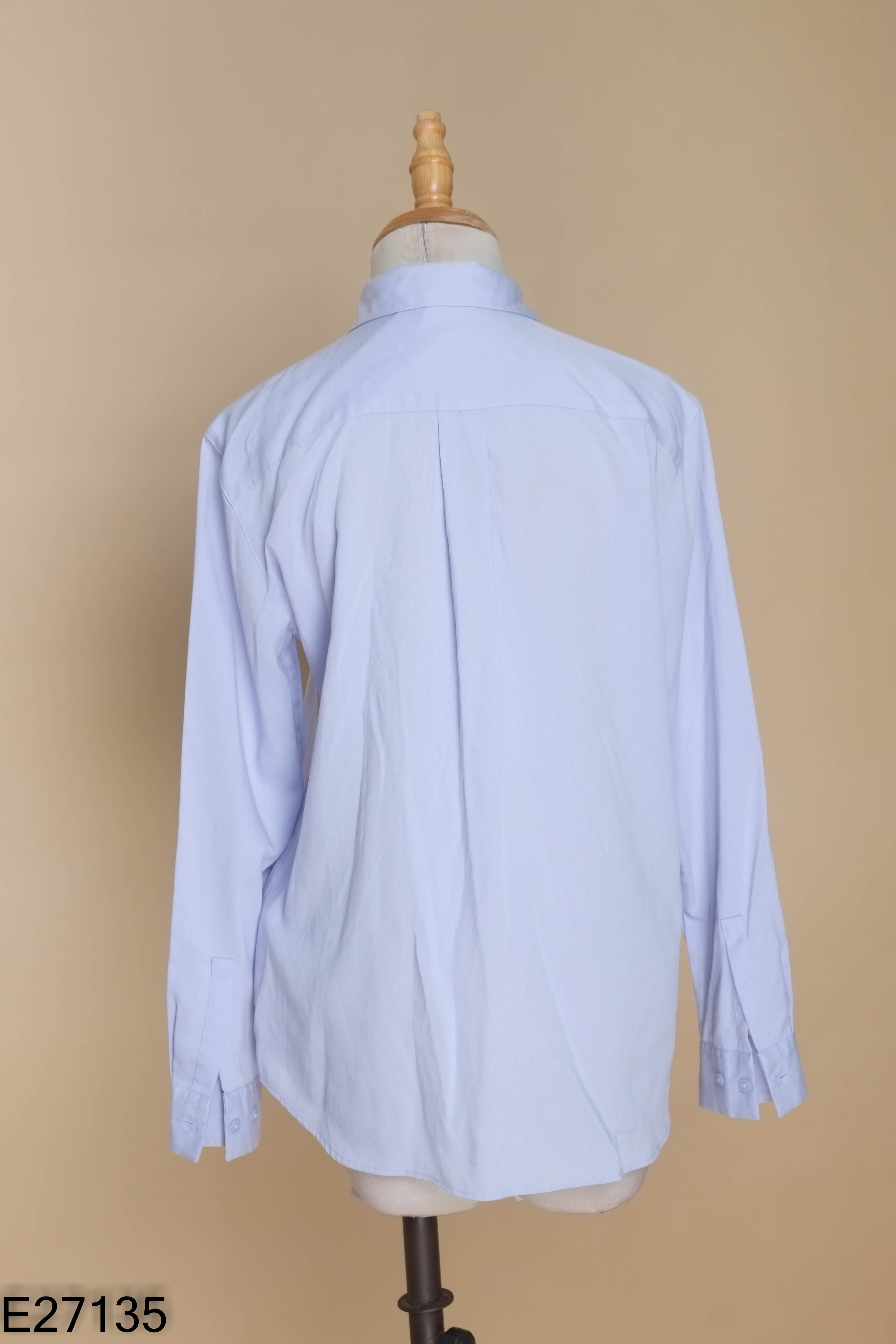 Áo sơ mi UNIQLO xanh trơn