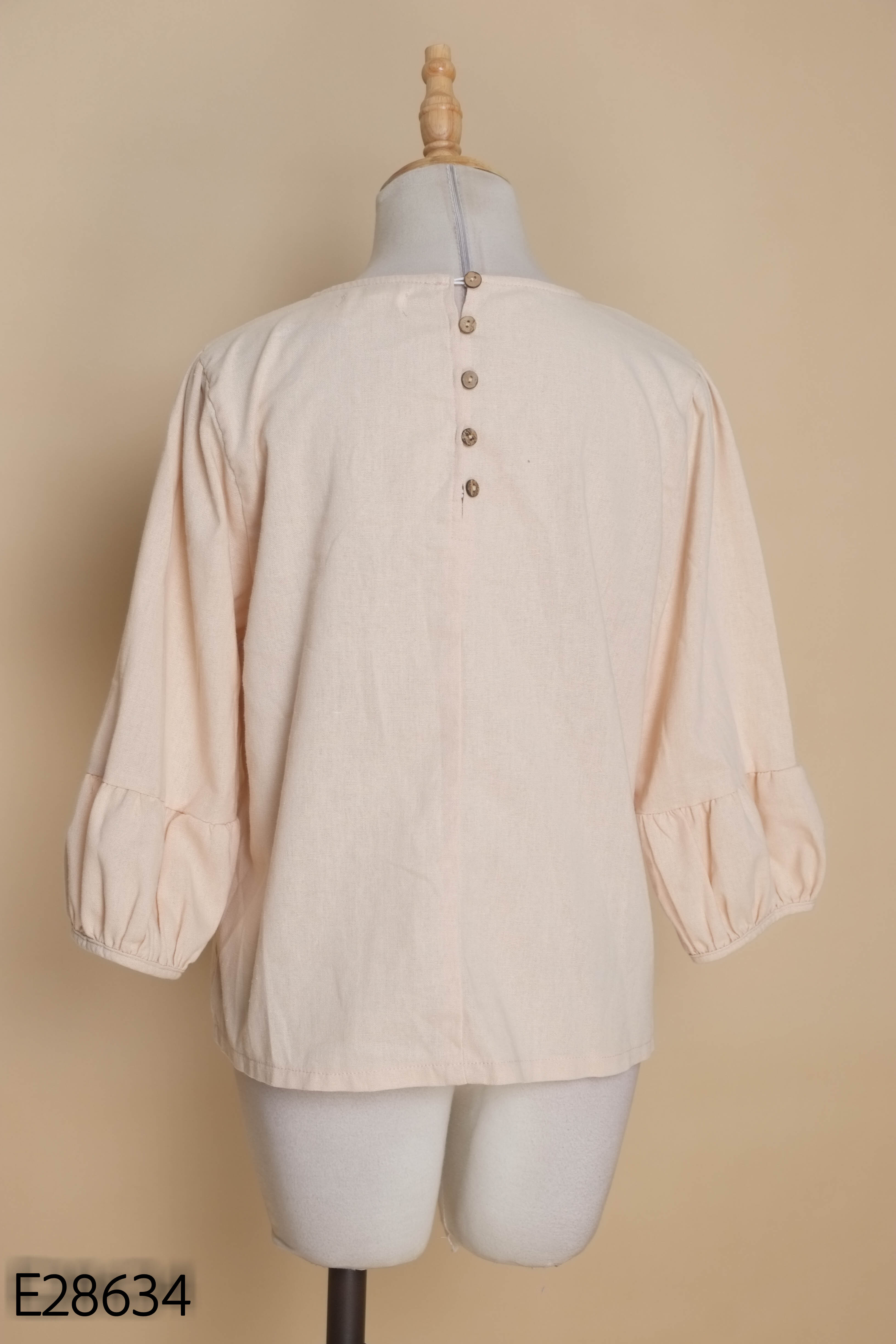 Áo kiểu hồng LINEN' cúc lưng tay lửng