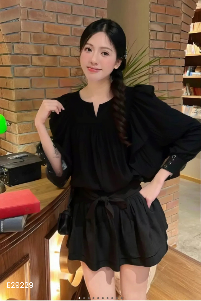 Áo đũi đen phối bèo