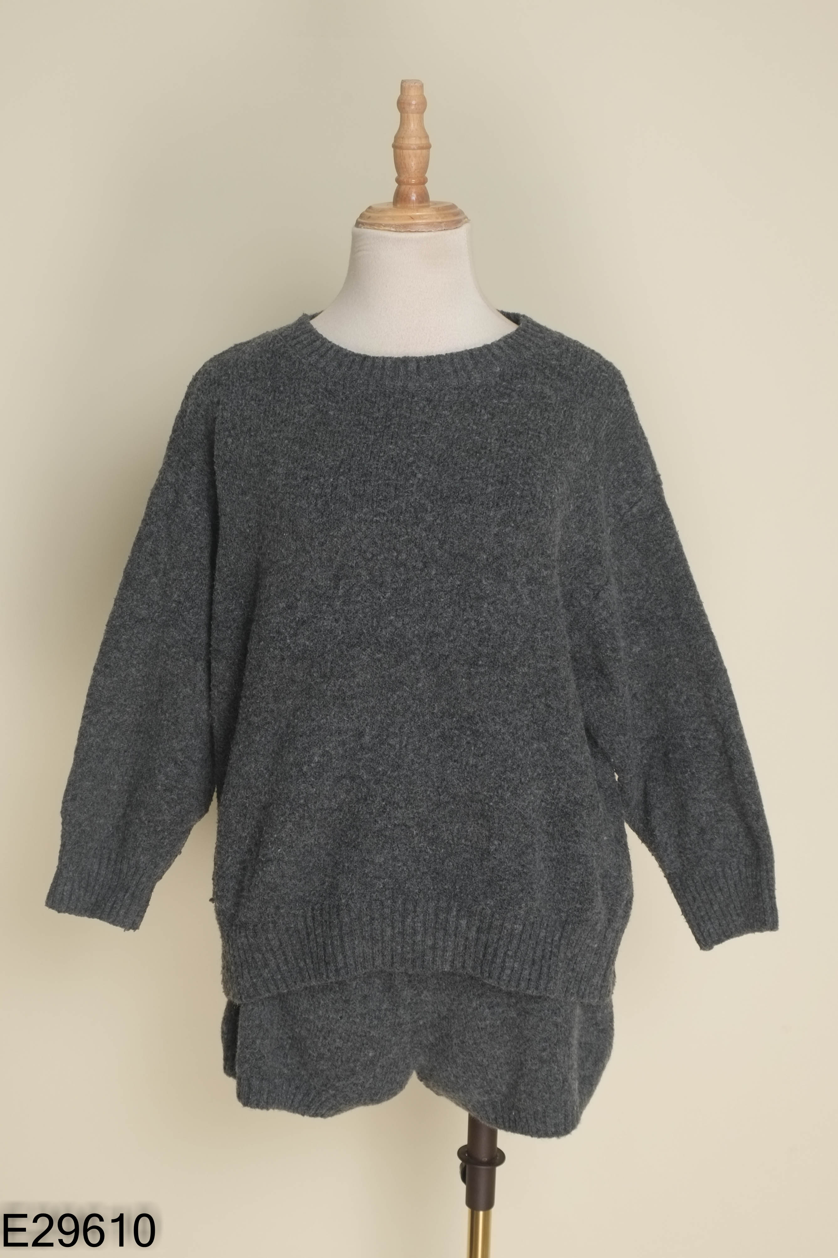 Set len xám áo + quần shorts