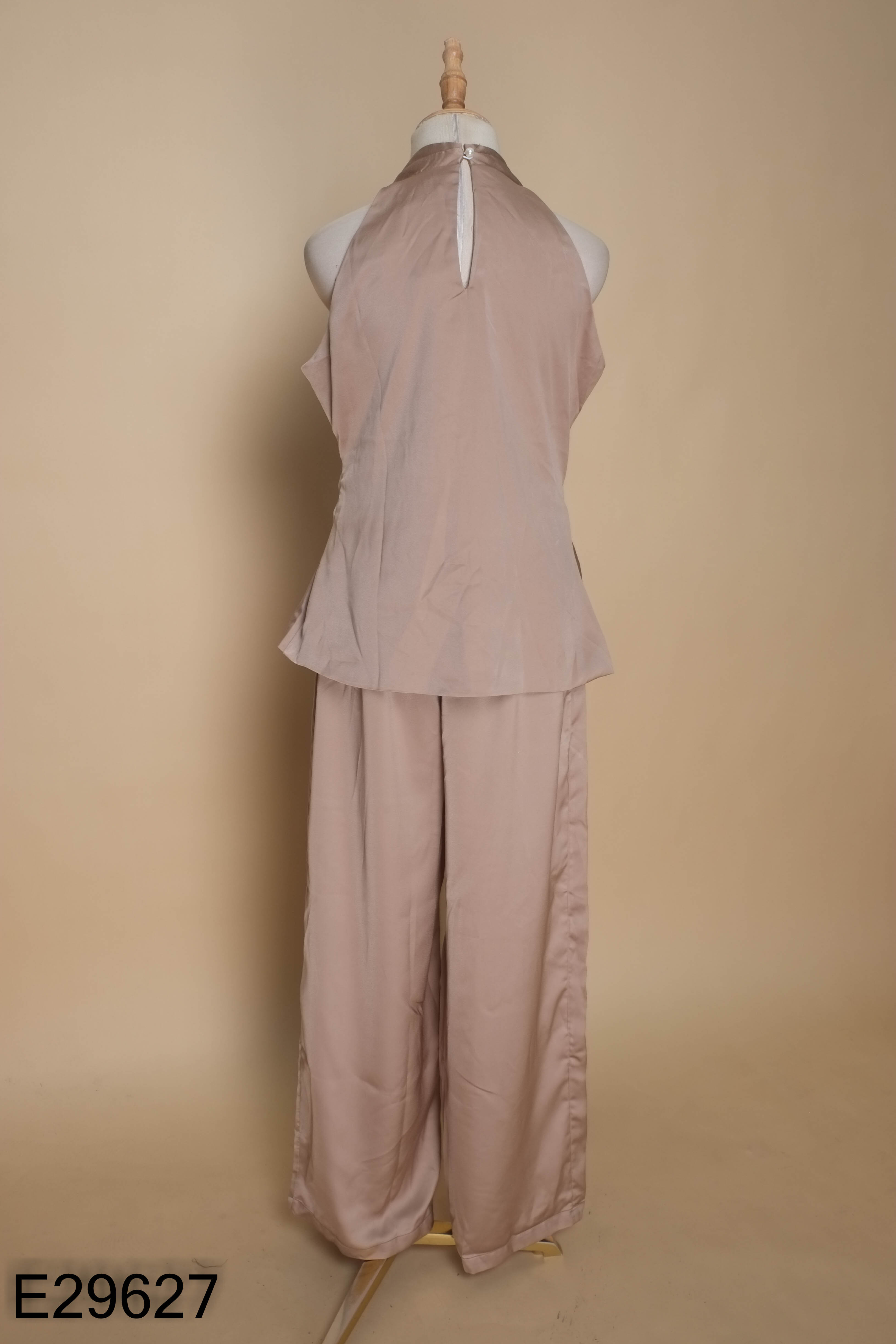 NEWTAG Set AMORÉT lụa nâu áo kiểu + quần culottes
