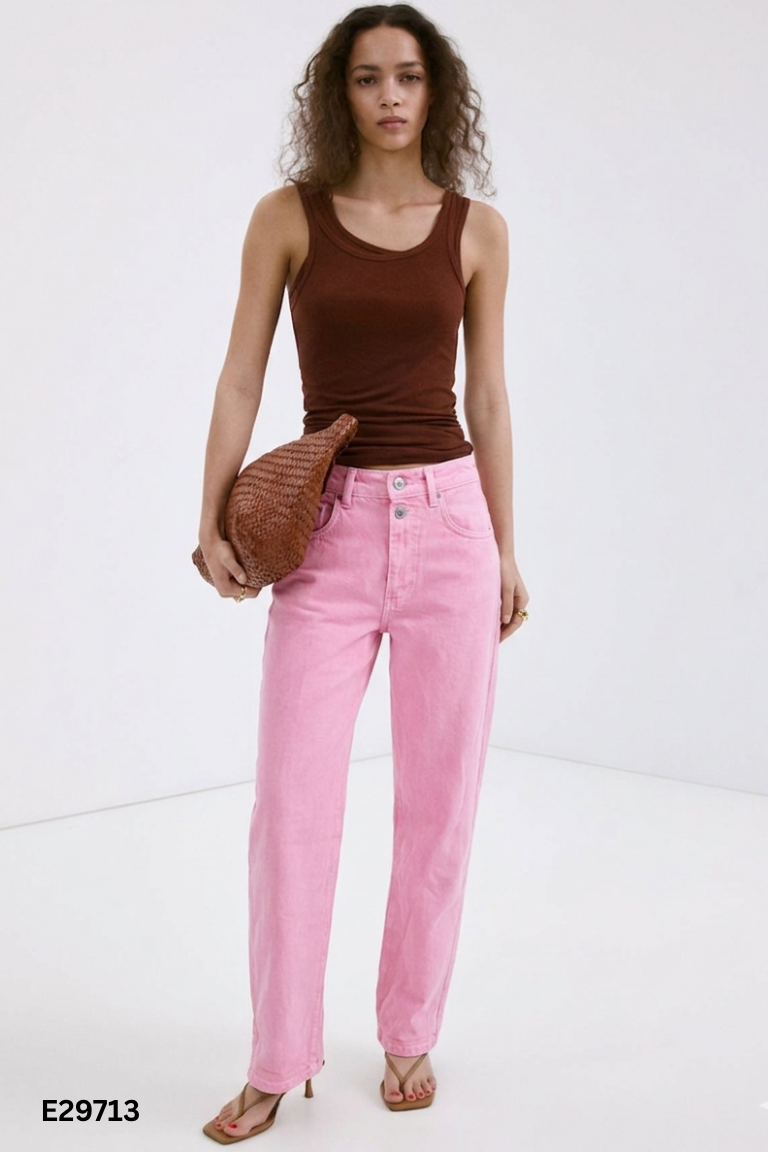 Quần jeans hồng MNG suông