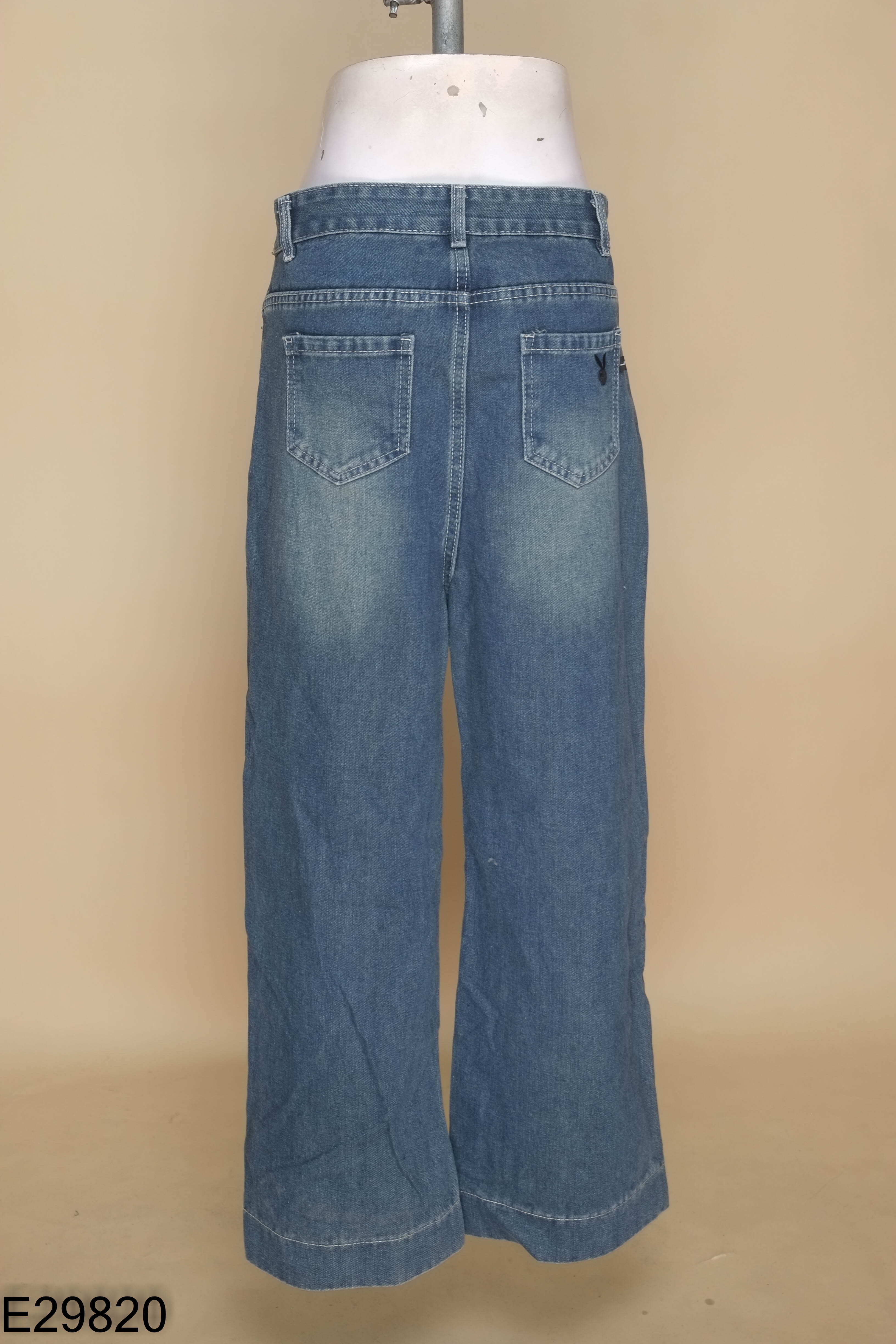 Quần jeans xanh đậm ống rộng