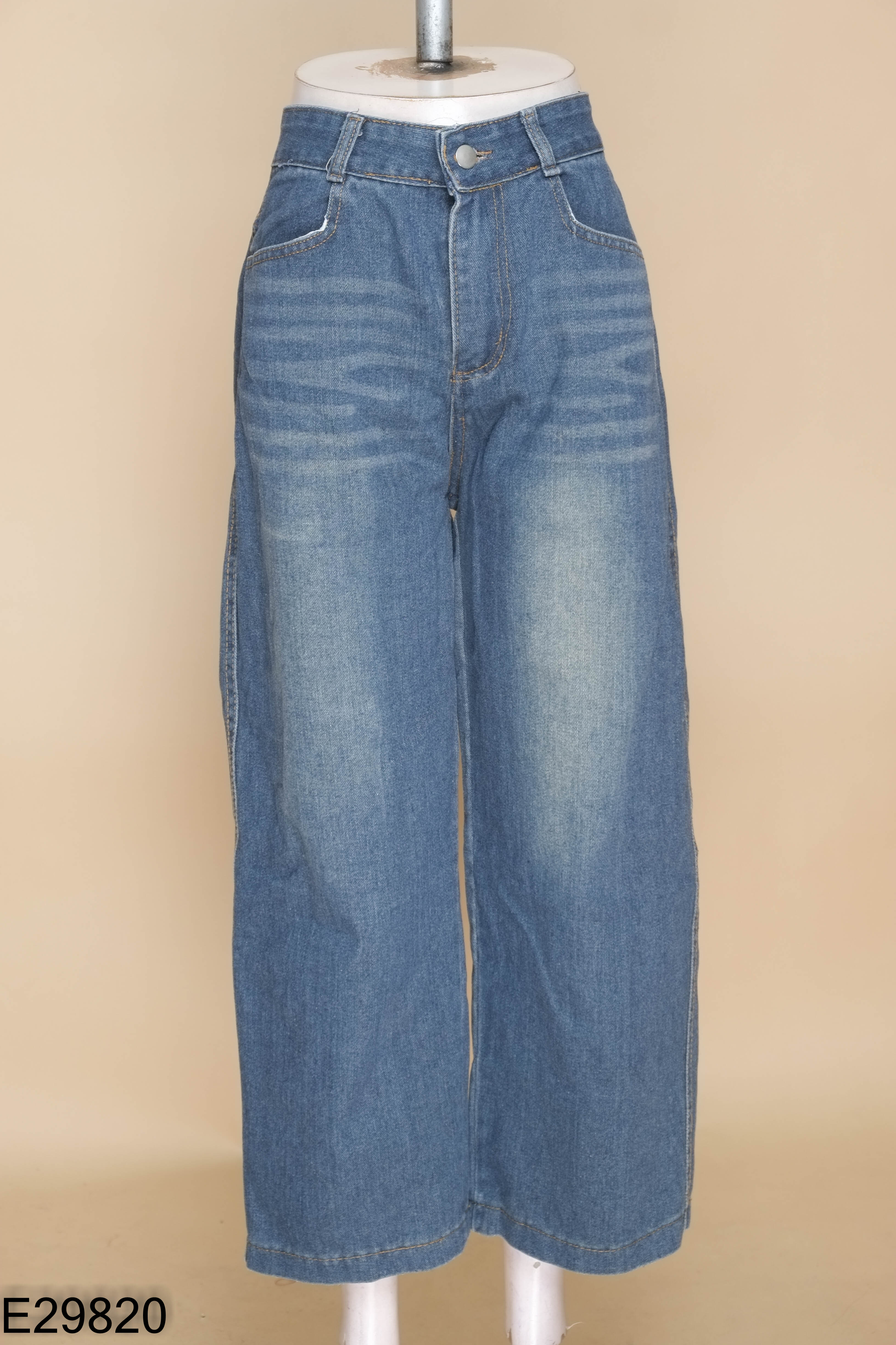 Quần jeans xanh vệt kẻ ống rộng