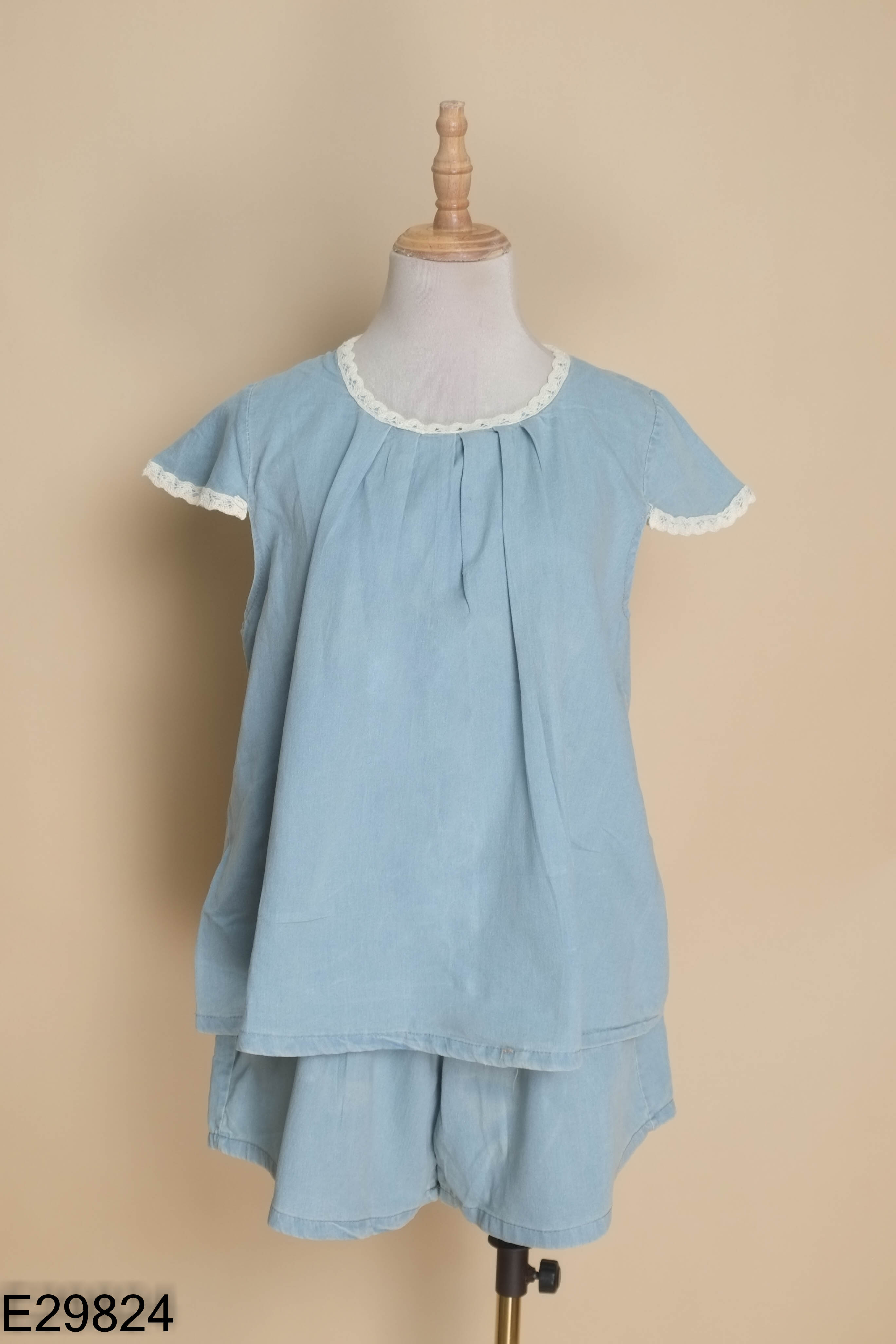 NEWTAG Set jeans xanh áo + quần shorts