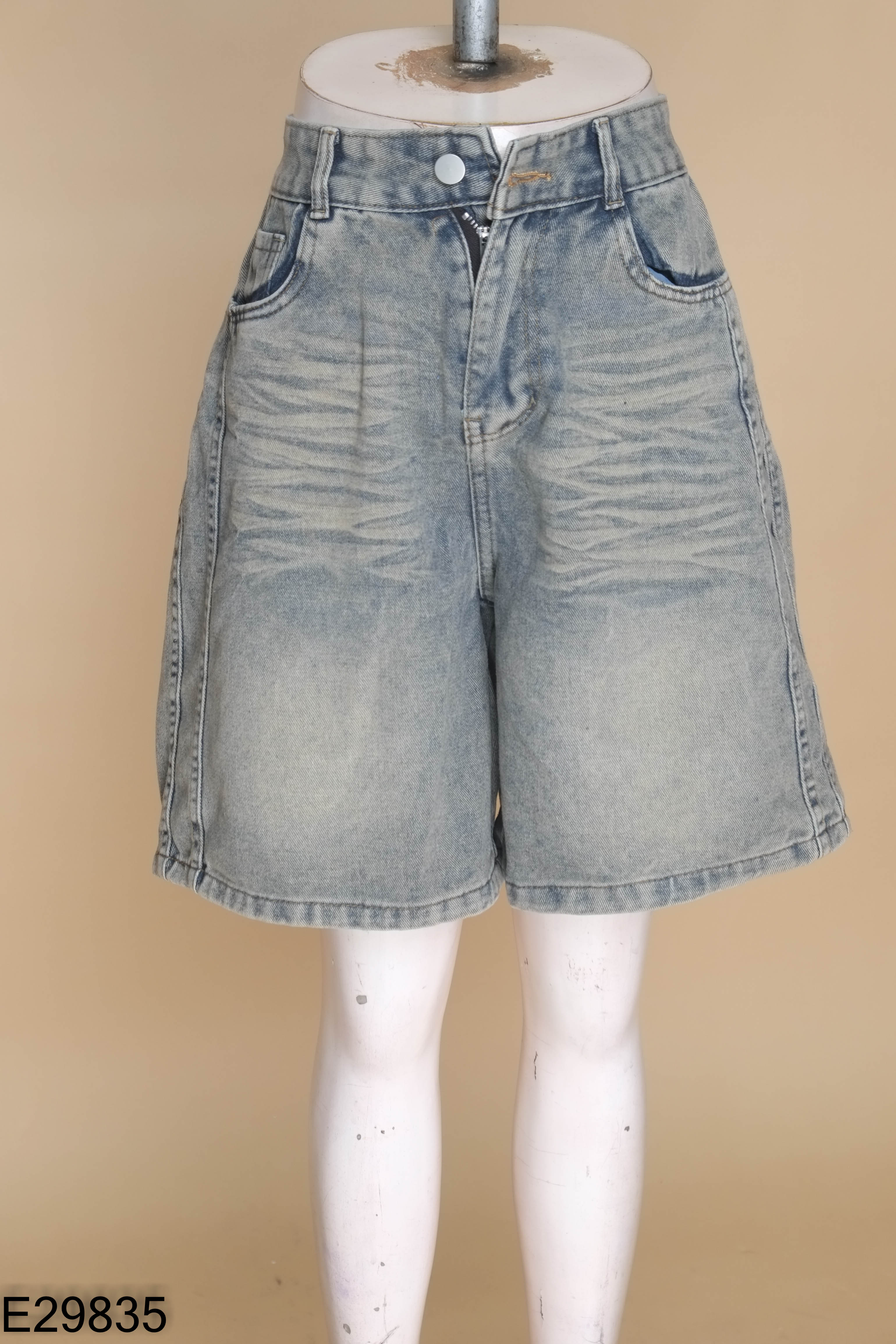 NEWTAG Quần shorts jeans lửng xanh