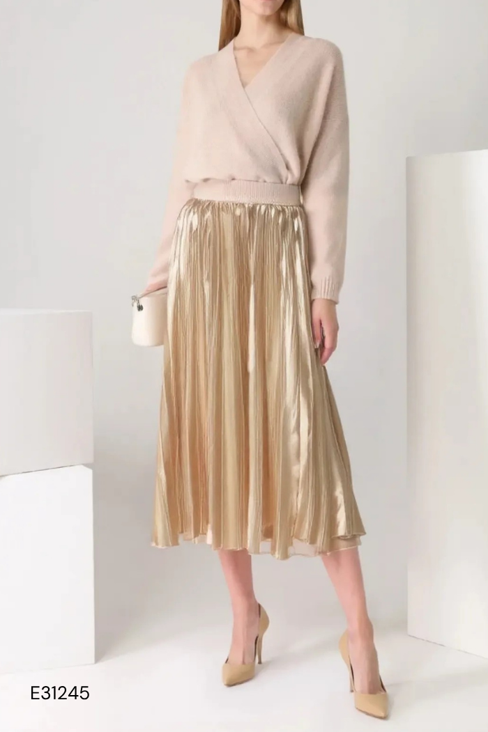 Chân váy nâu vàng dài xếp ly