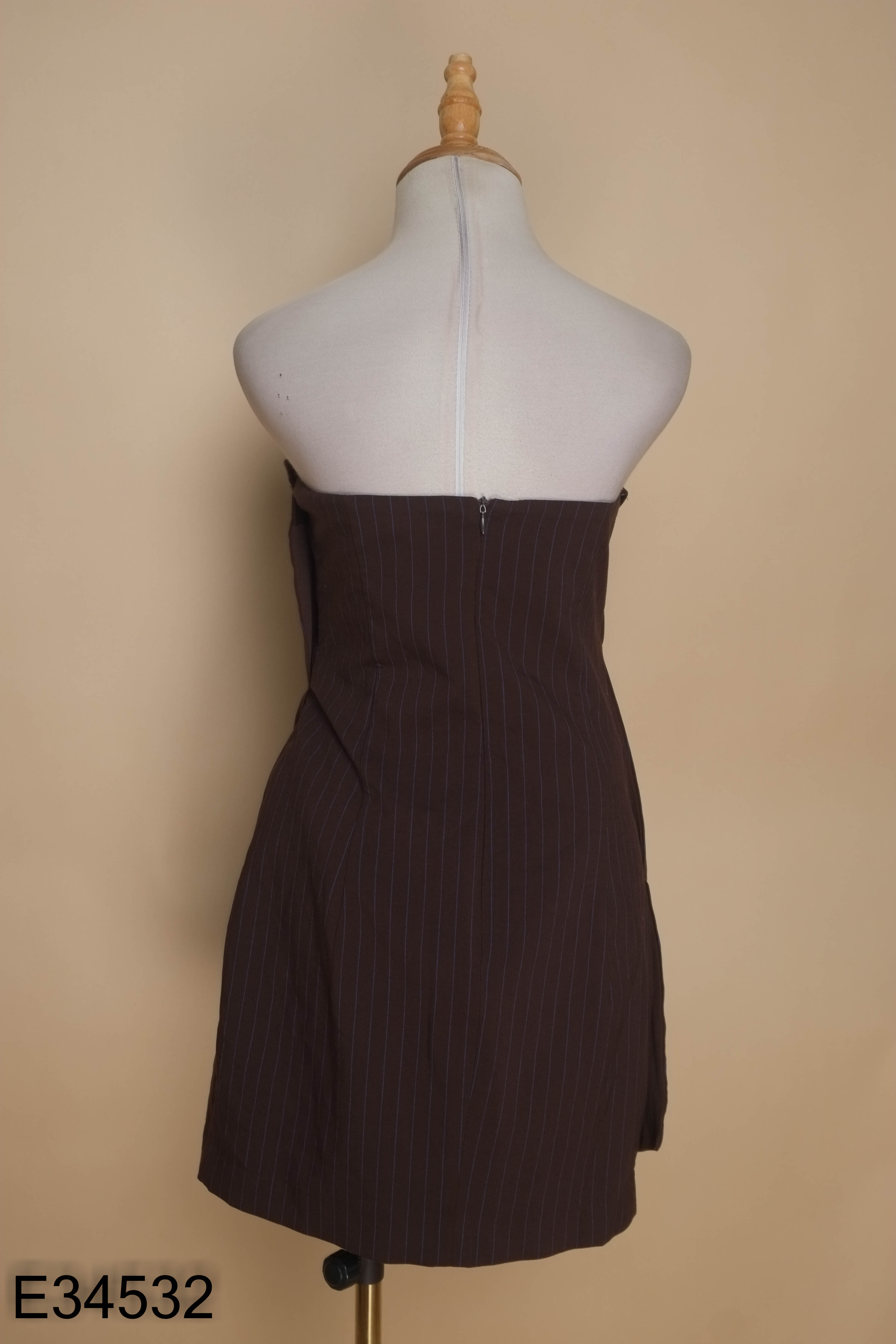 Váy ZARA nâu kẻ xanh