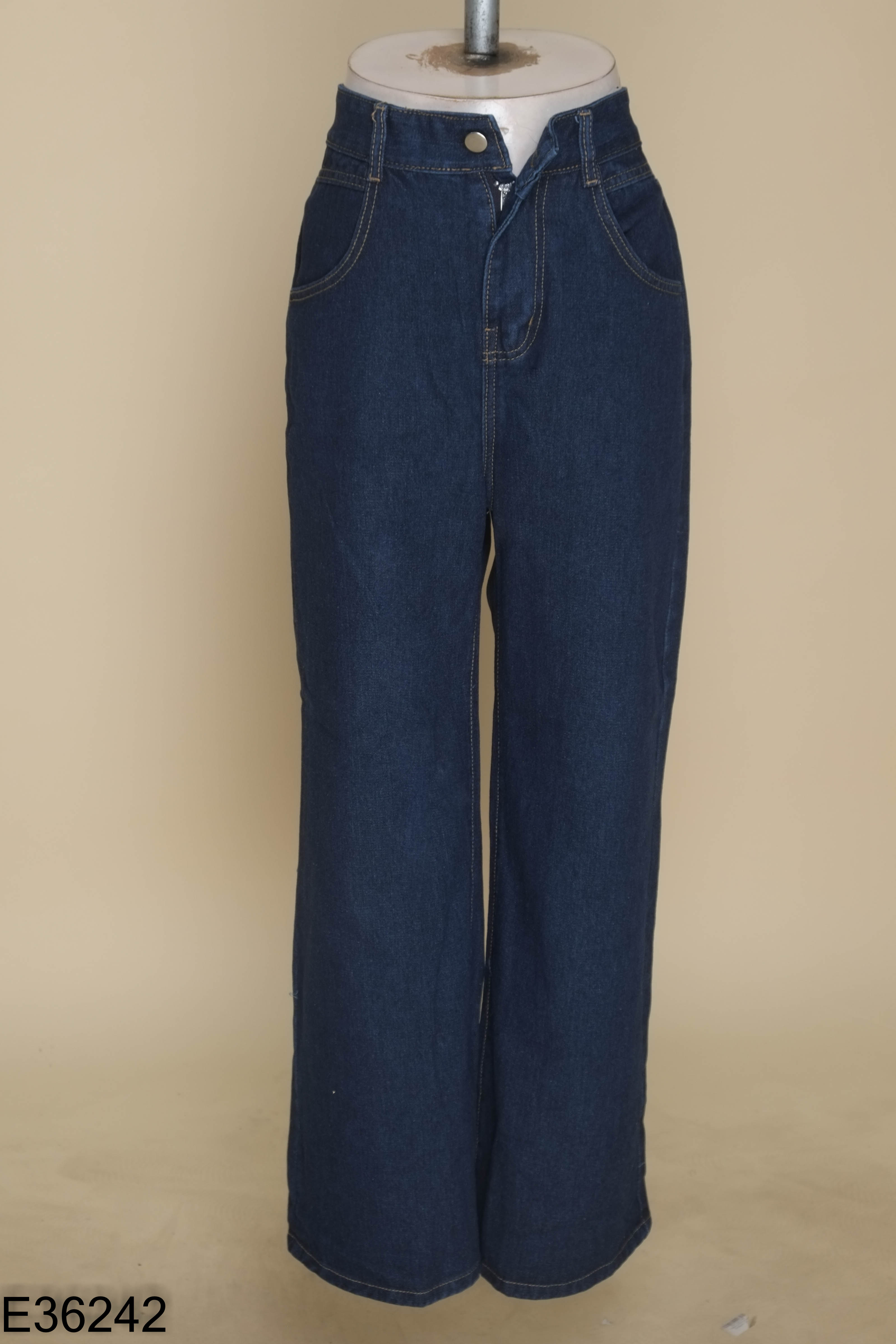 Quần jeans CALEM.CLUB xanh suông