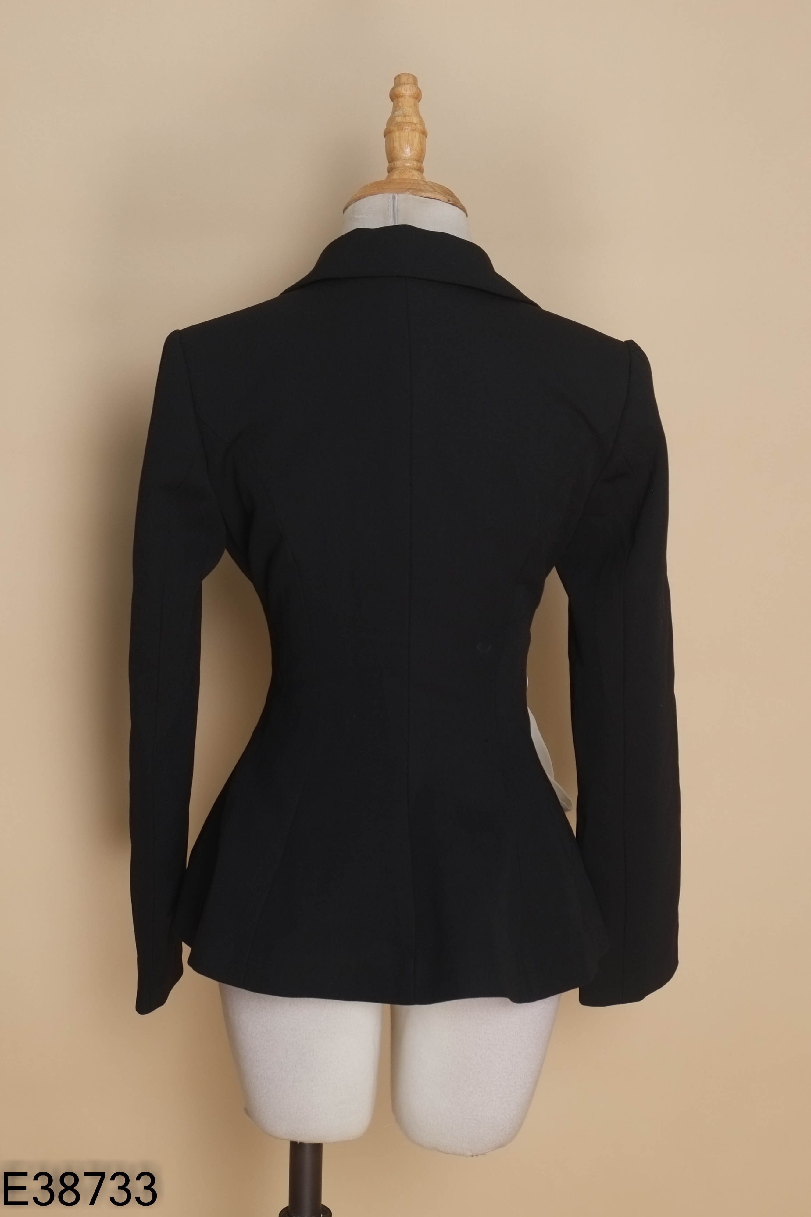 Áo blazer đen DEROSE STU buộc nơ