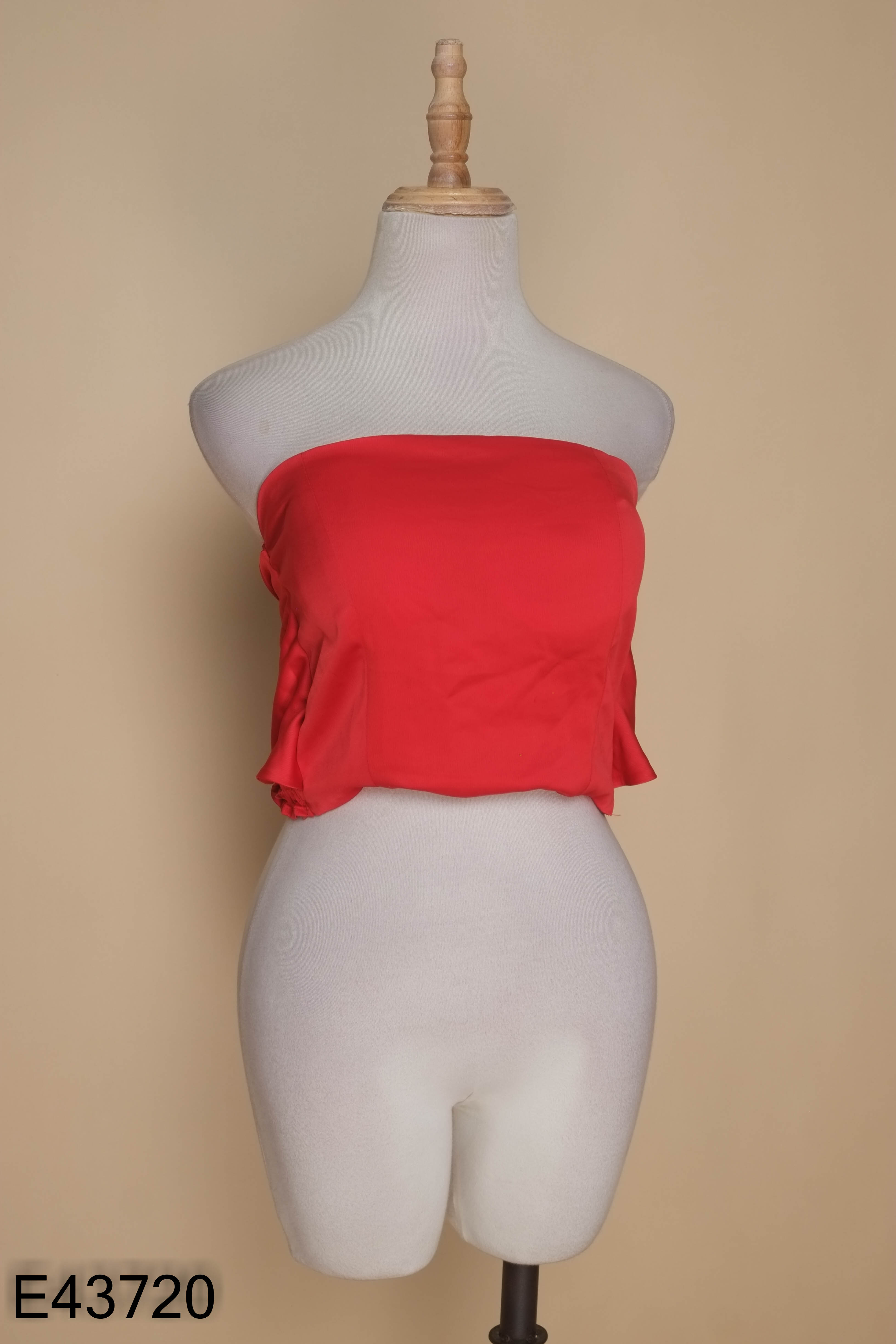 Áo cúp đỏ lụa buộc dây
