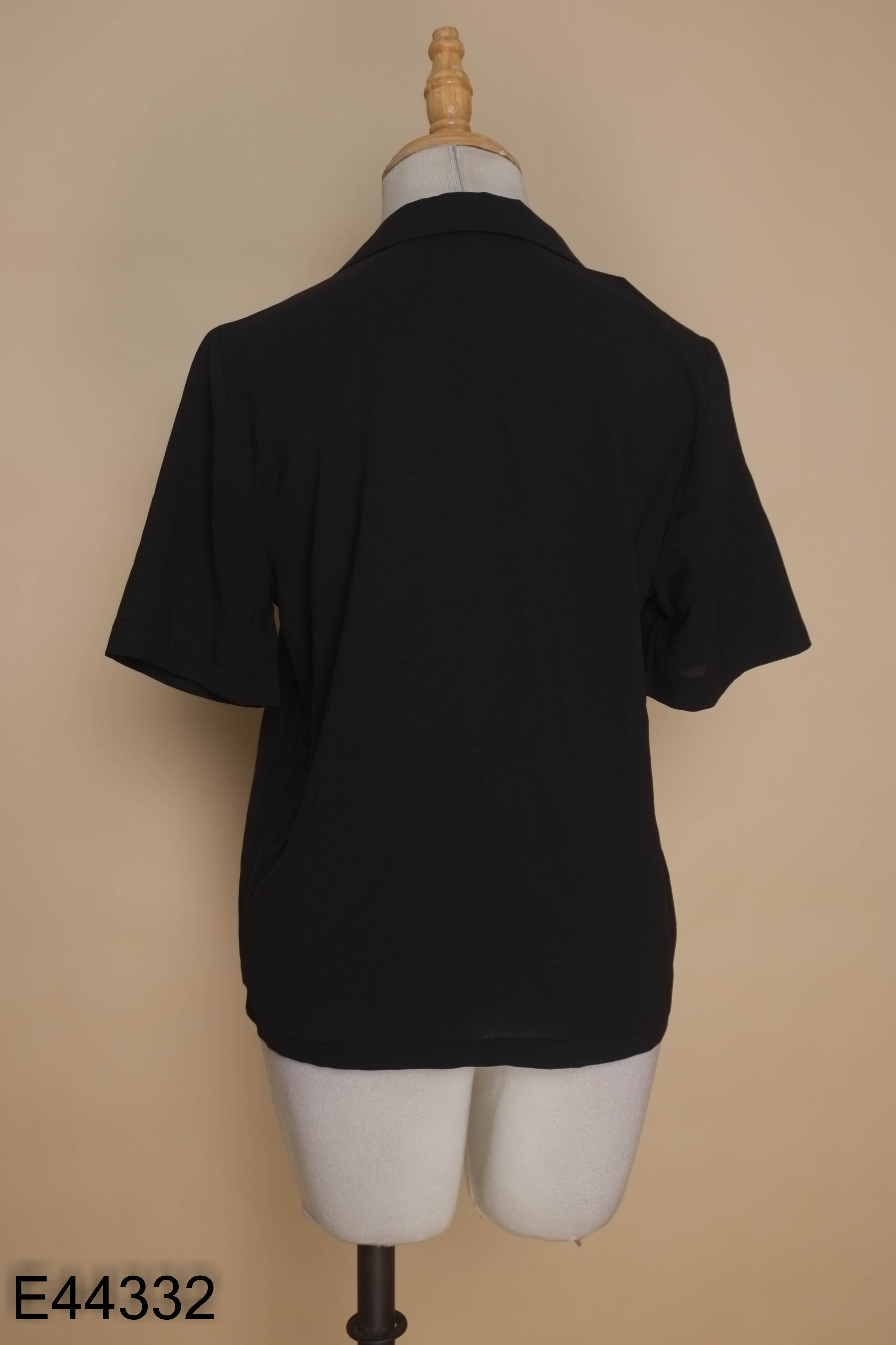Áo sơ mi REDSHOP đen cộc tay