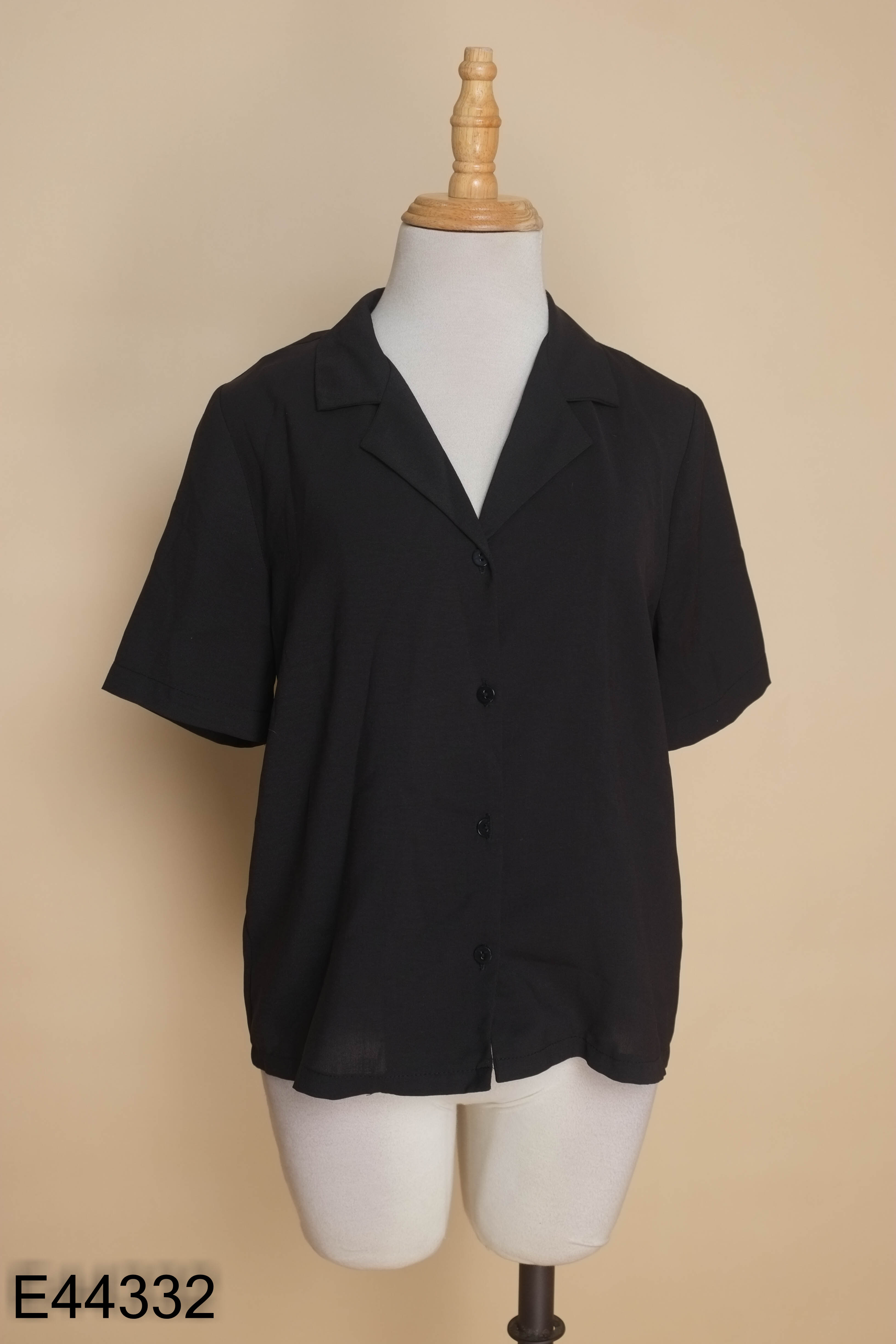 Áo sơ mi REDSHOP đen cộc tay