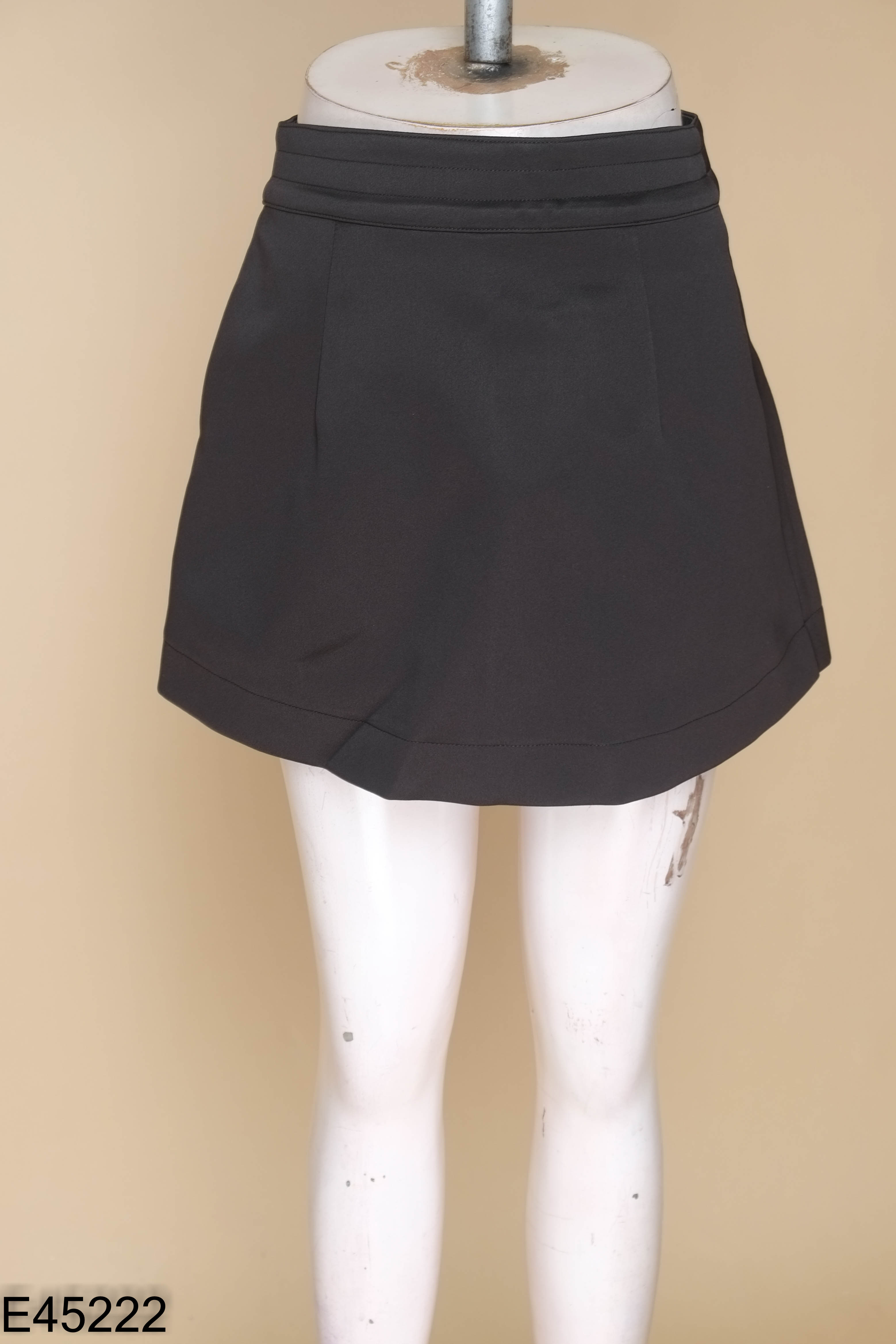 NEWTAG Quần giả váy BBSTORE'S đen