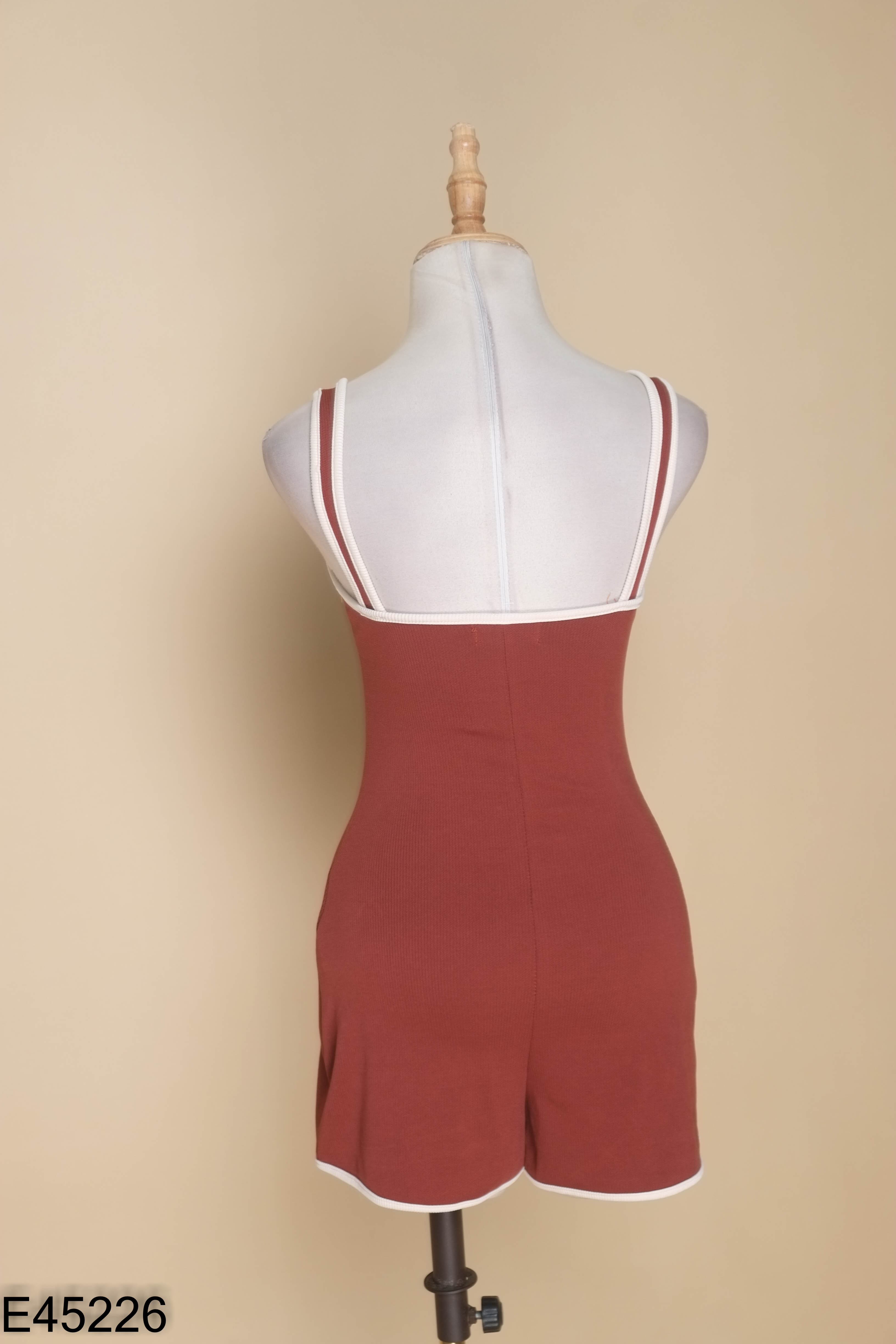 Jumpsuits đỏ RUBIES viền be