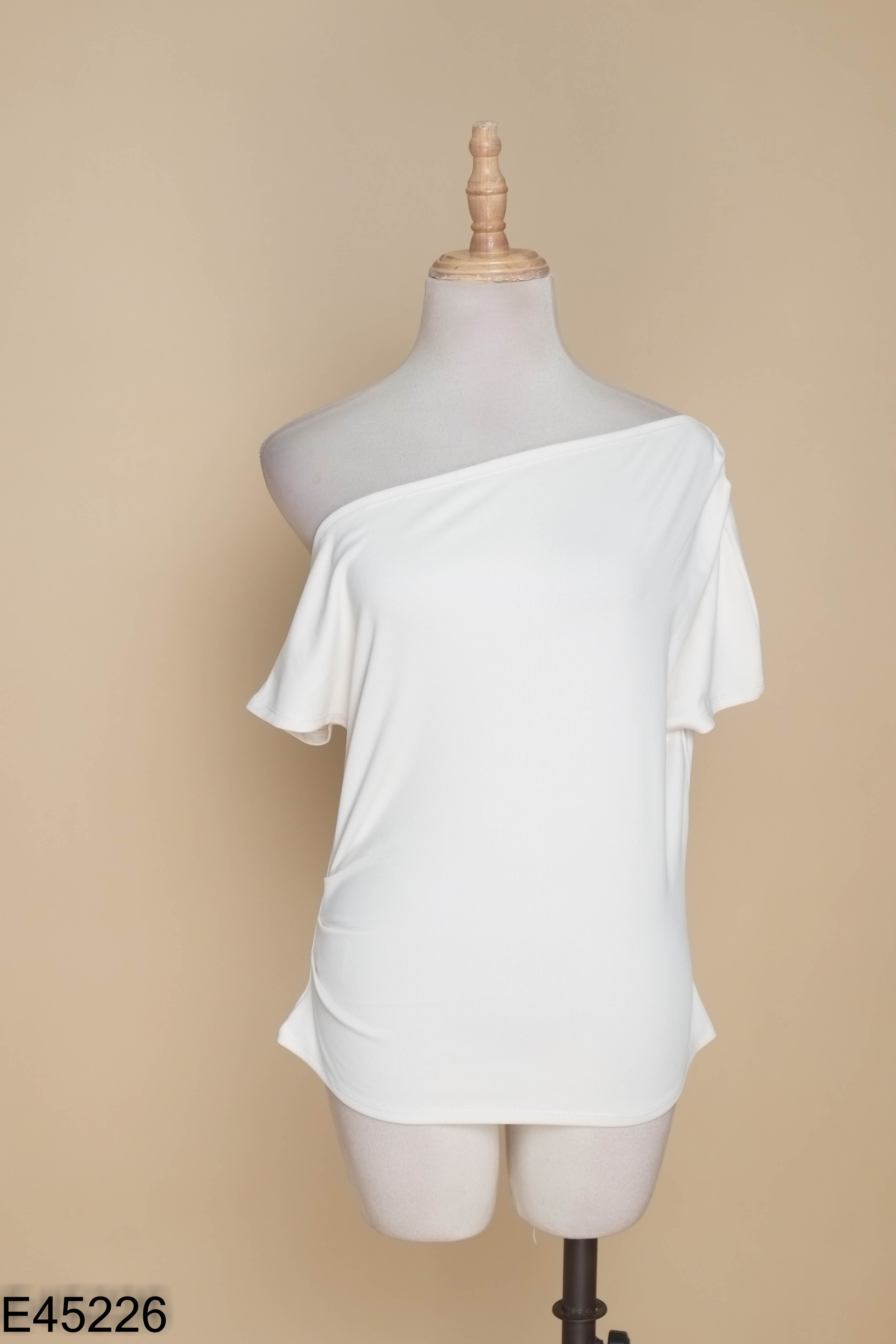 NEWTAG Áo be BBSTORE'S cổ thuyền