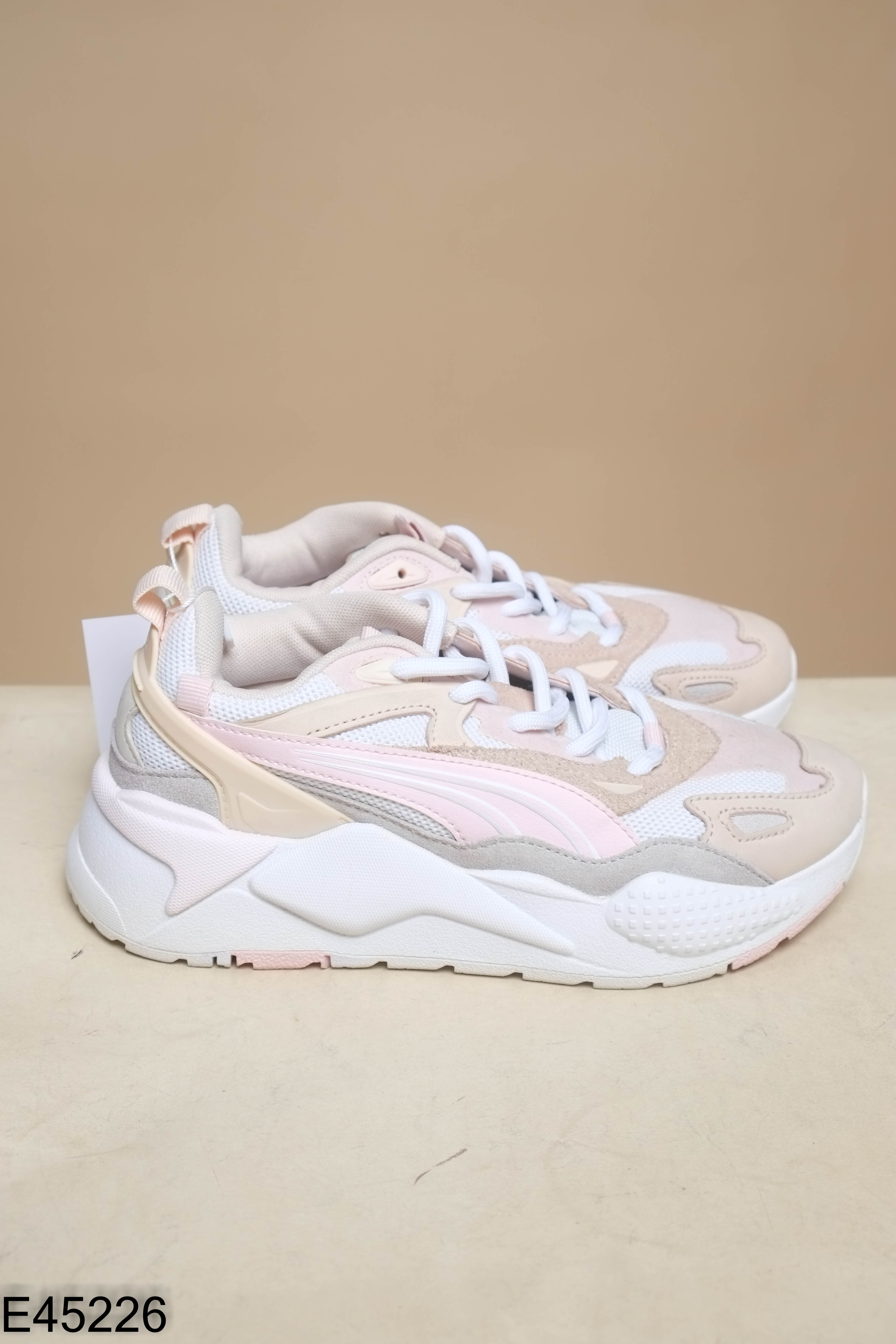 Giày thể thao PUMA be phối hồng