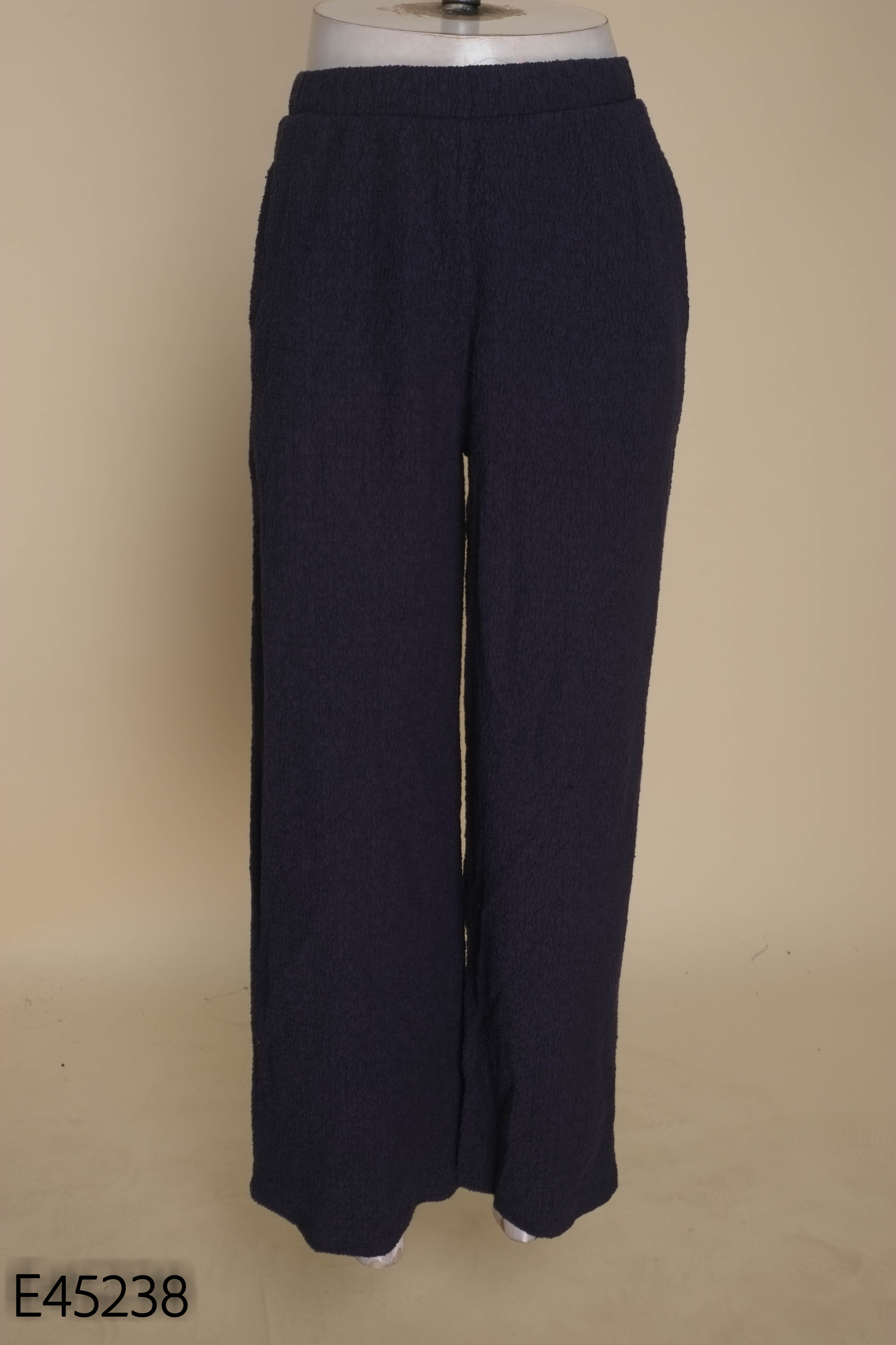 Quần xanh UNIQLO cạp chun