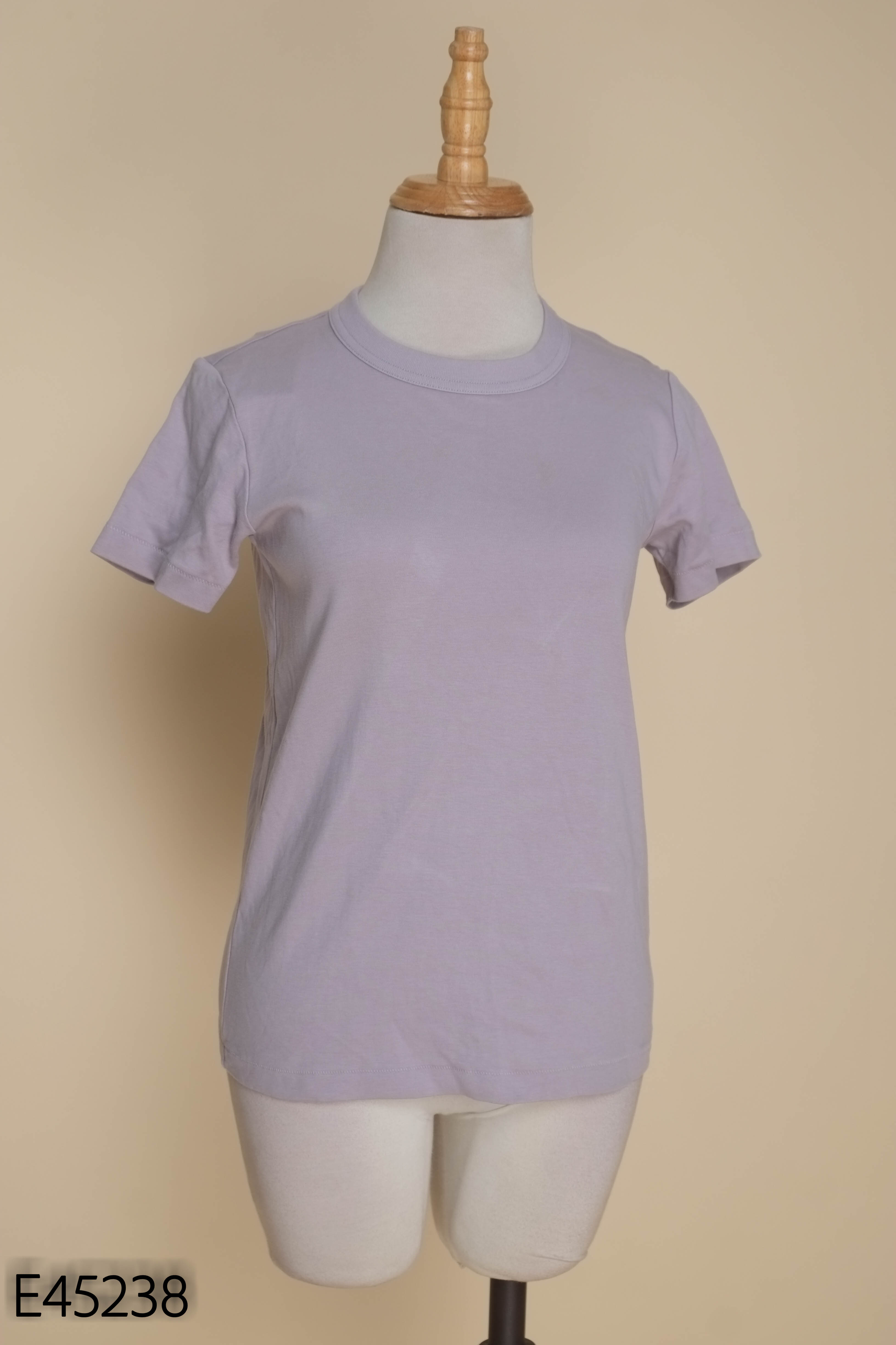 Áo thun tím UNIQLO trơn