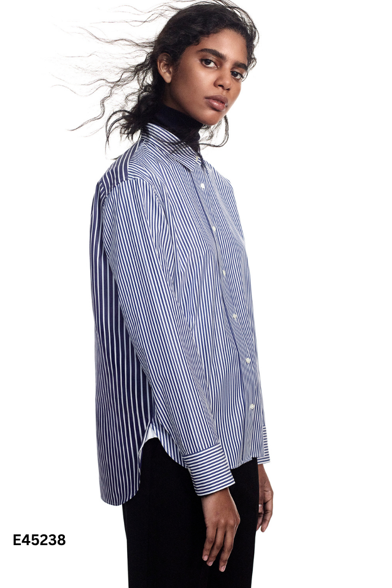 Áo sơ mi xanh kẻ UNIQLO