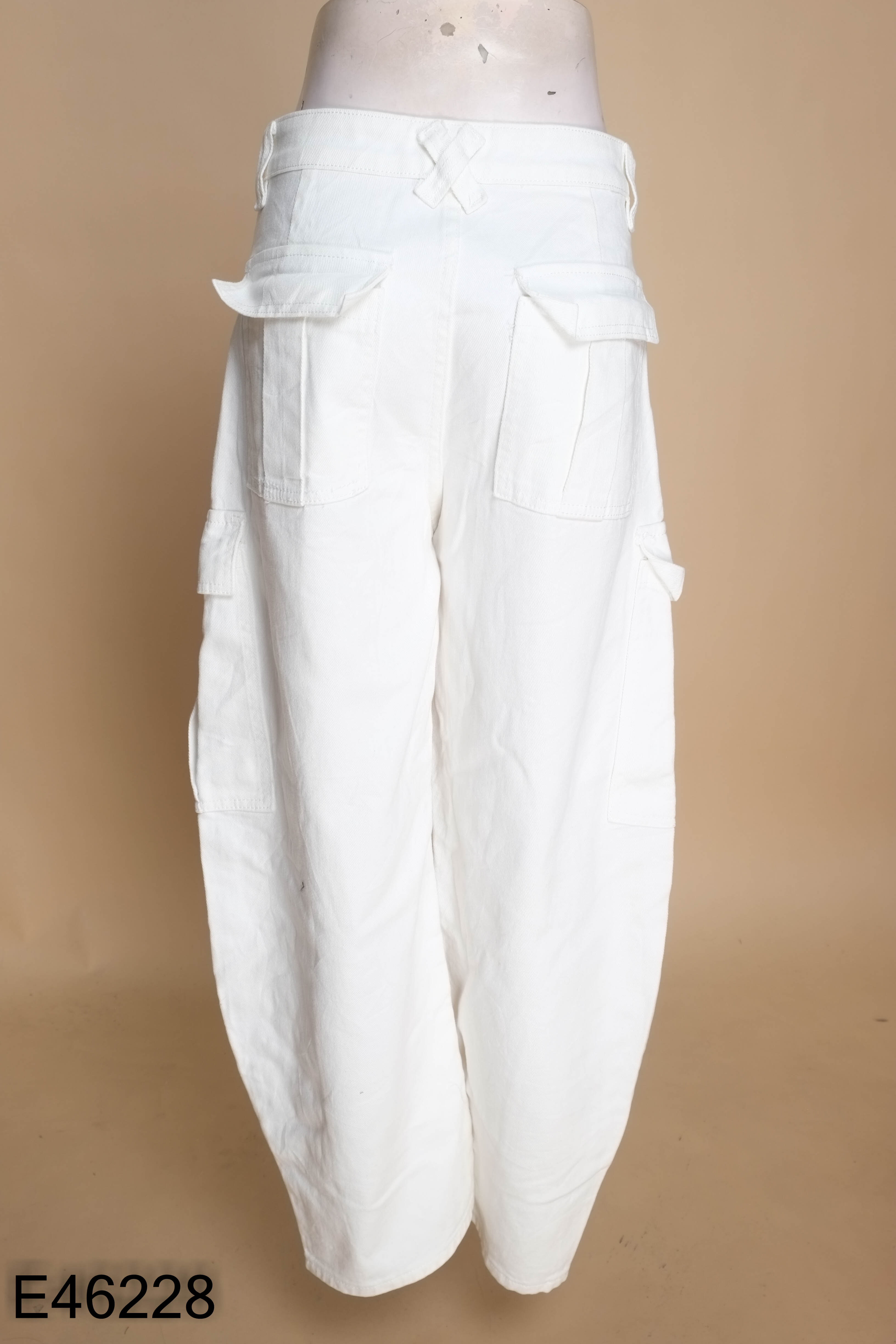 NEW Quần jeans trắng túi hộp