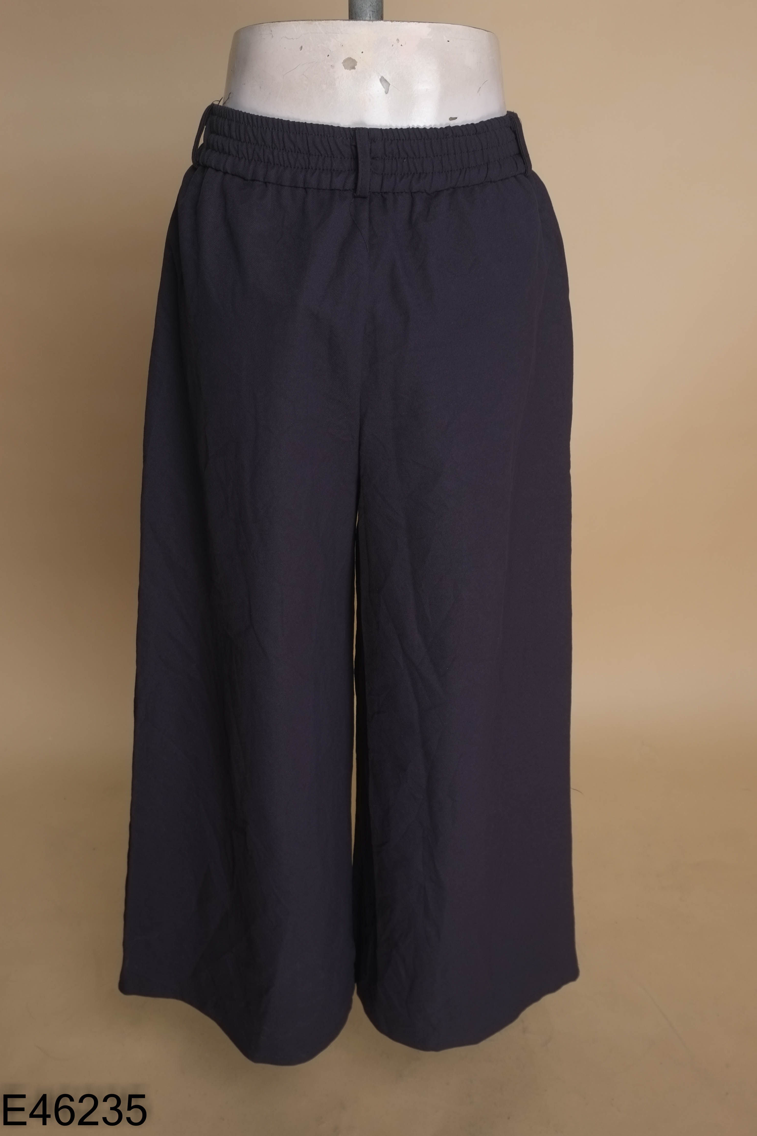 Quần kaki xanh than ống rộng