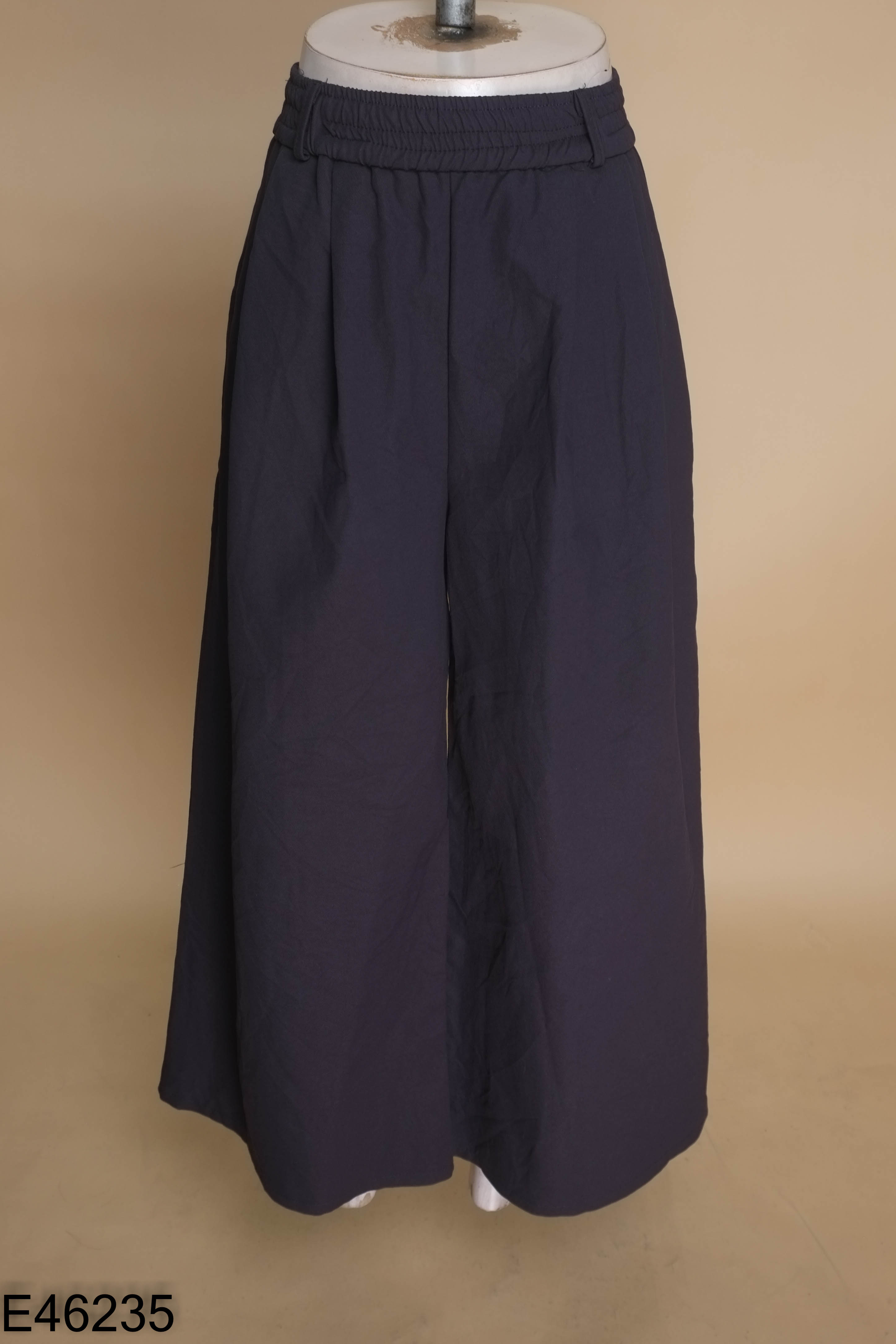 Quần kaki xanh than ống rộng
