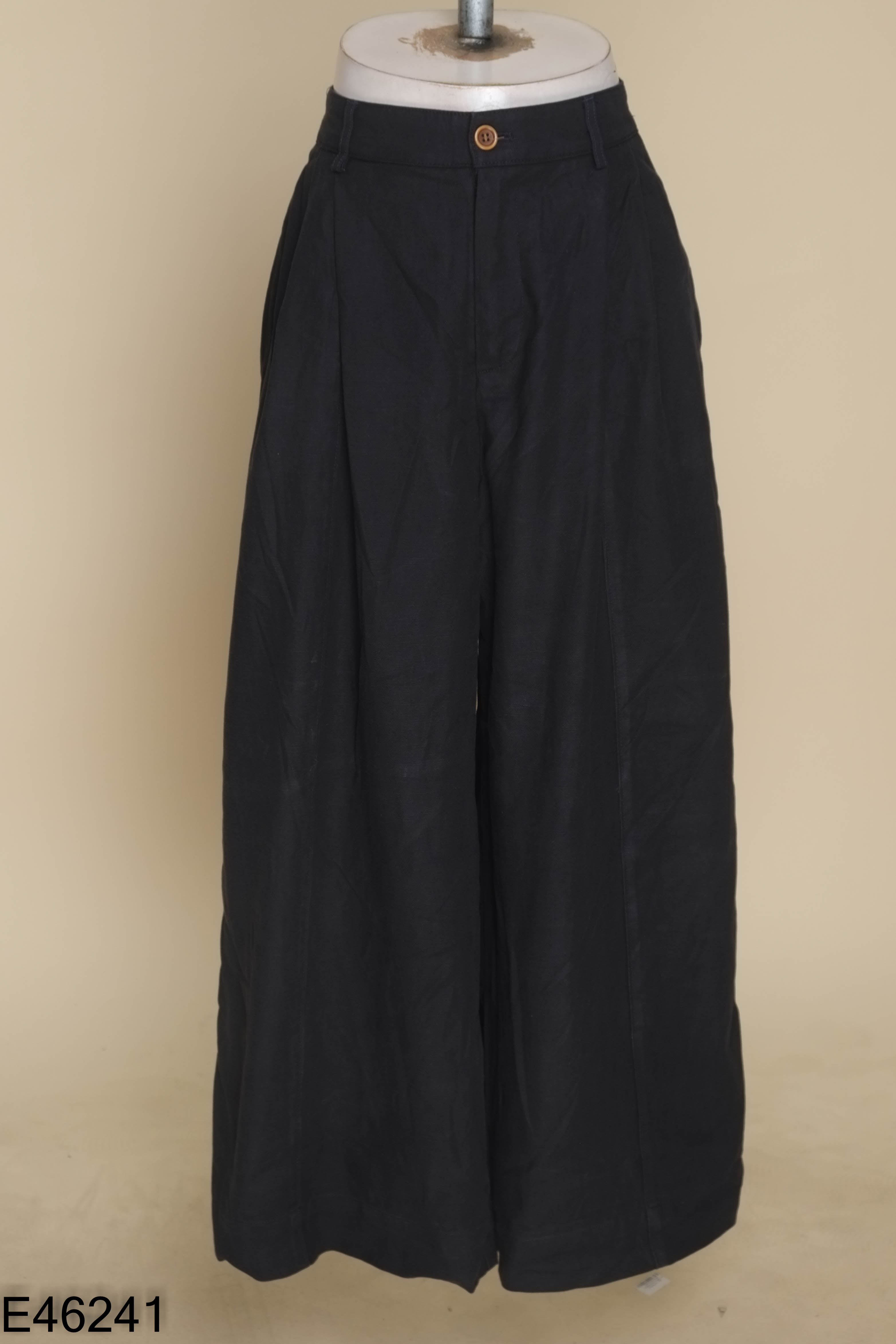 Quần culottes ACC đen