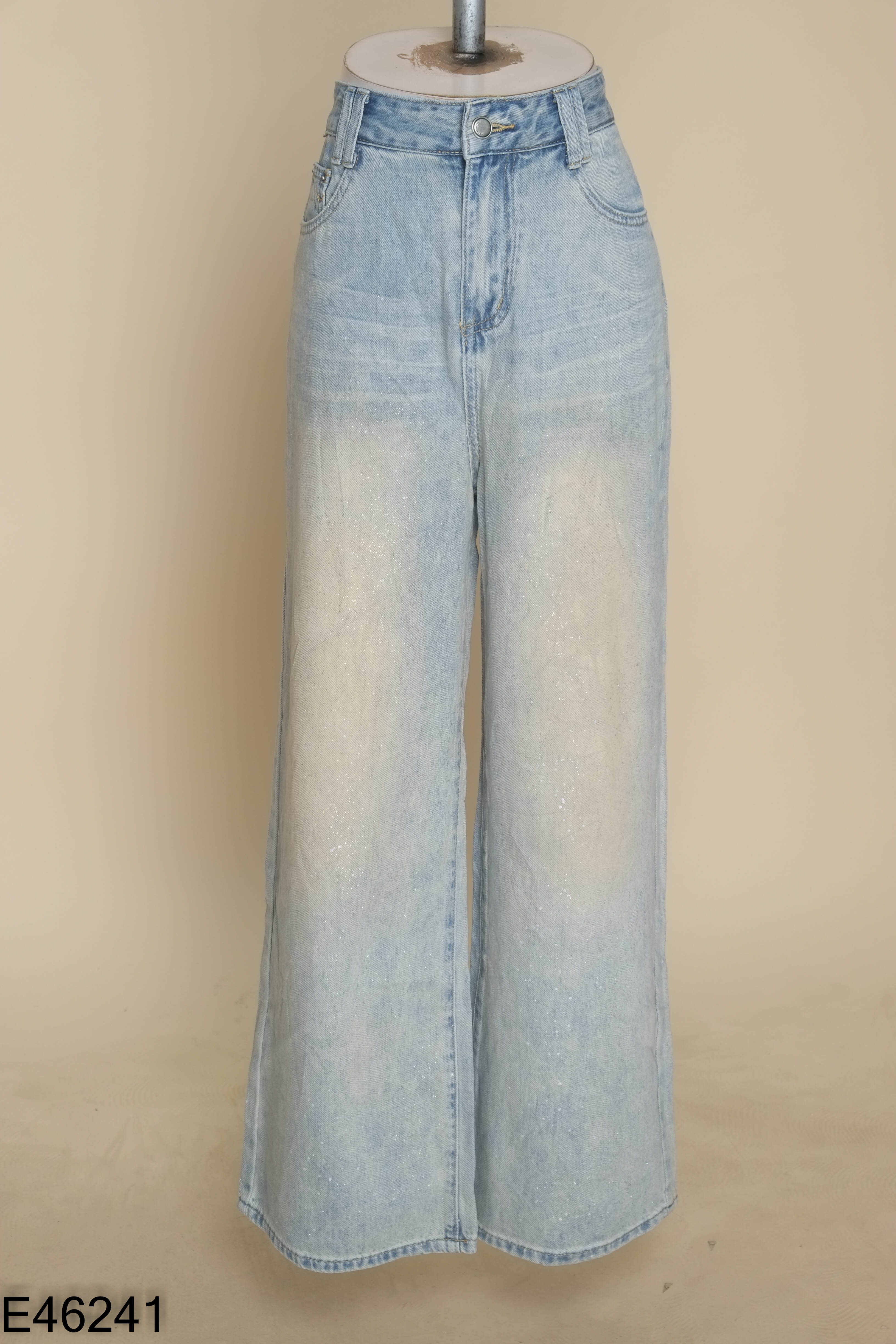 Quần jeans xanh kim tuyến